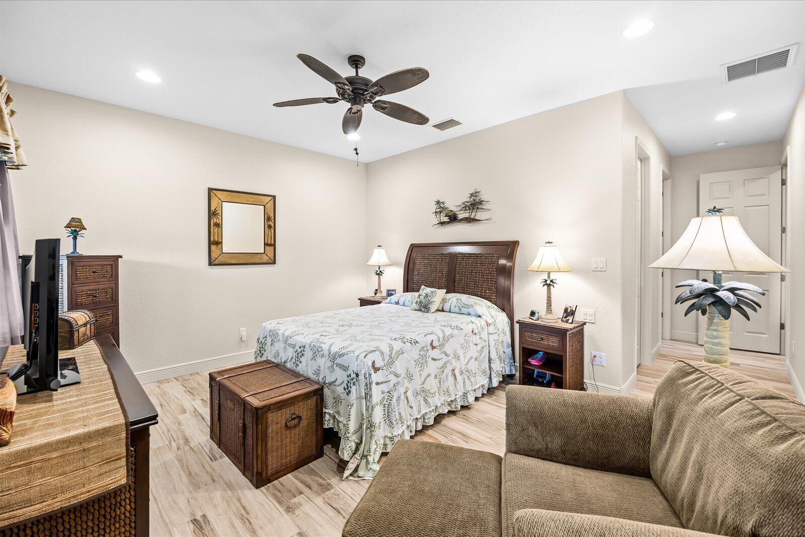 5103 Echo Pines Circle E Property Photo 19
