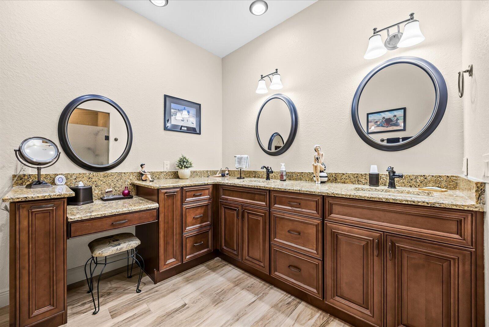 5103 Echo Pines Circle E Property Photo 21