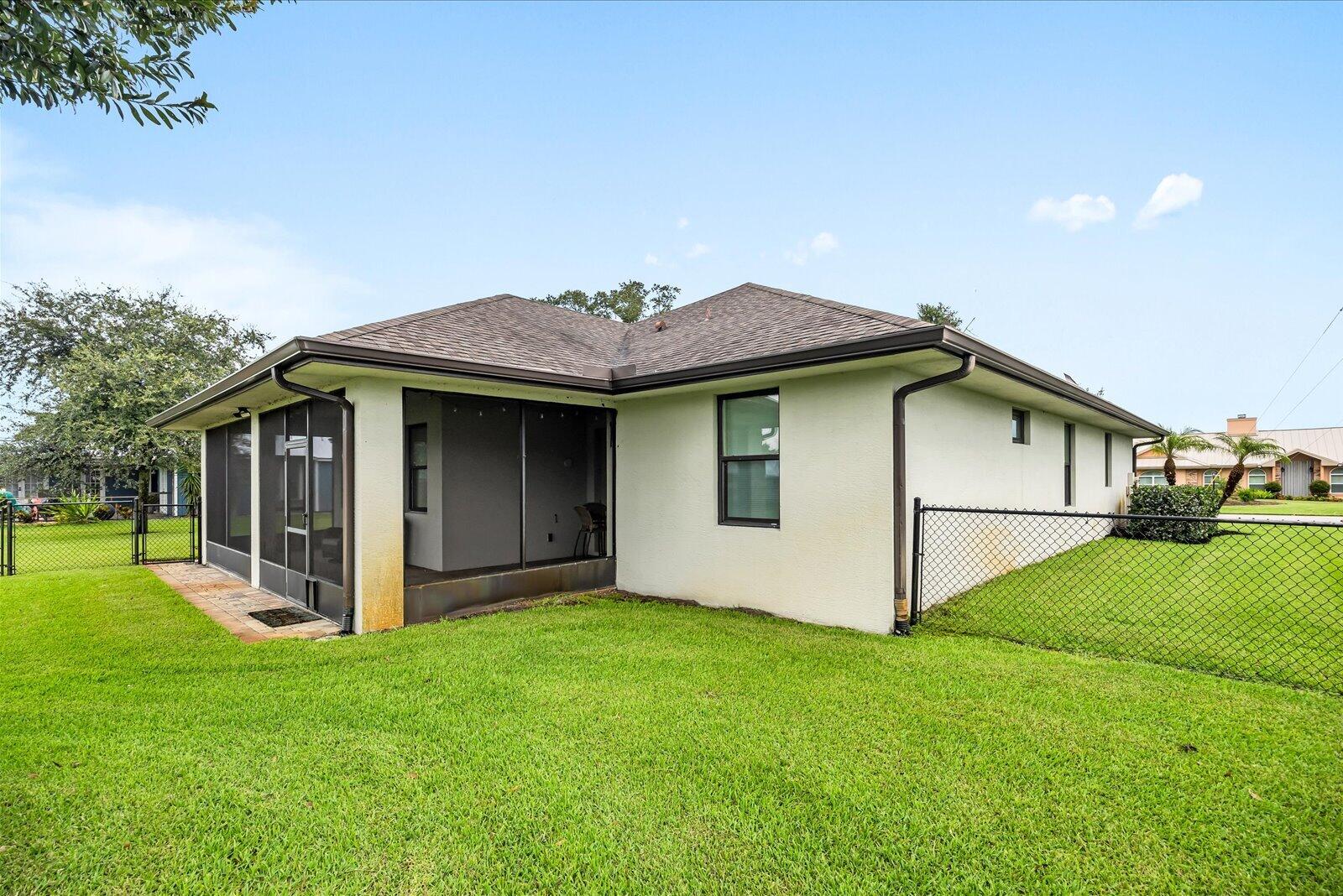 5103 Echo Pines Circle E Property Photo 38
