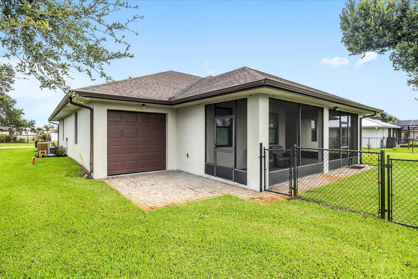 5103 Echo Pines Circle E Property Photo 41