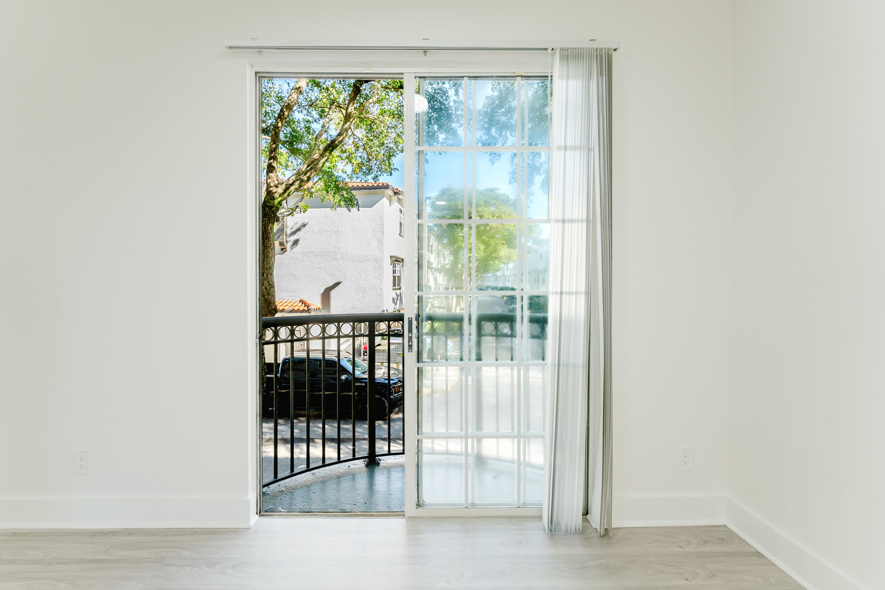 20889 Saint Andrews Boulevard Property Photo 6