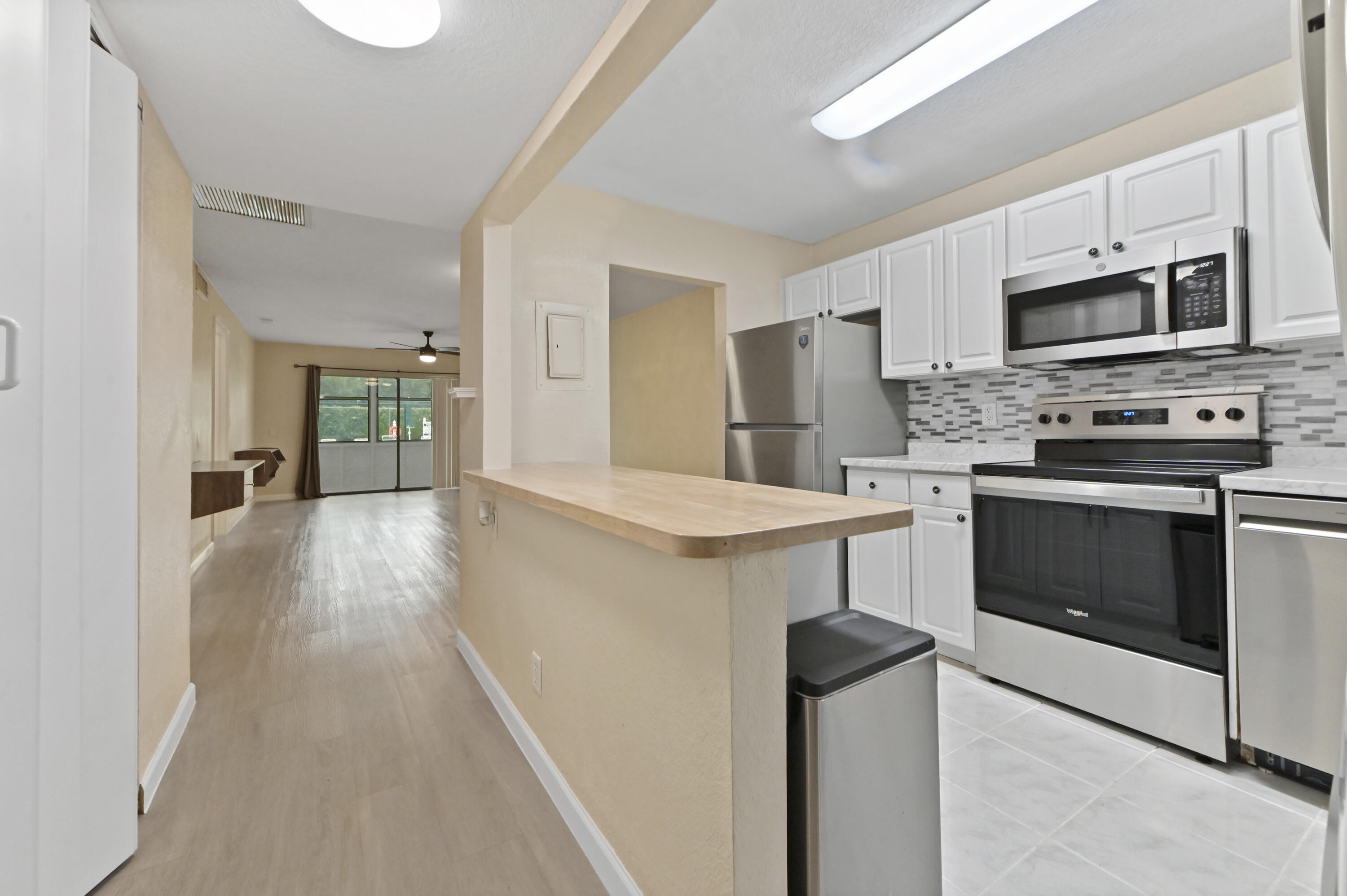 126 Sparrow Drive 22a Property Photo 2