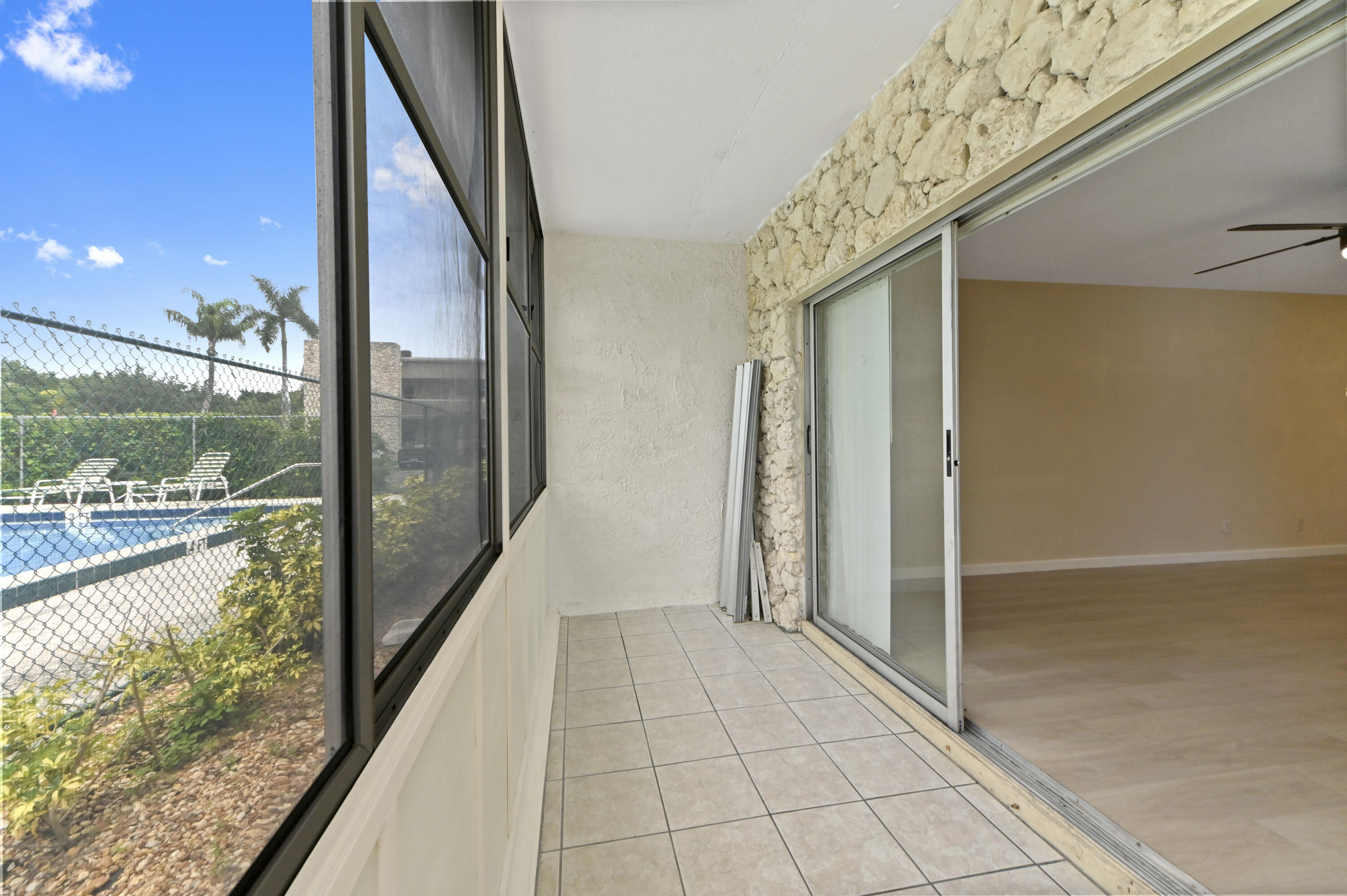126 Sparrow Drive 22a Property Photo 17