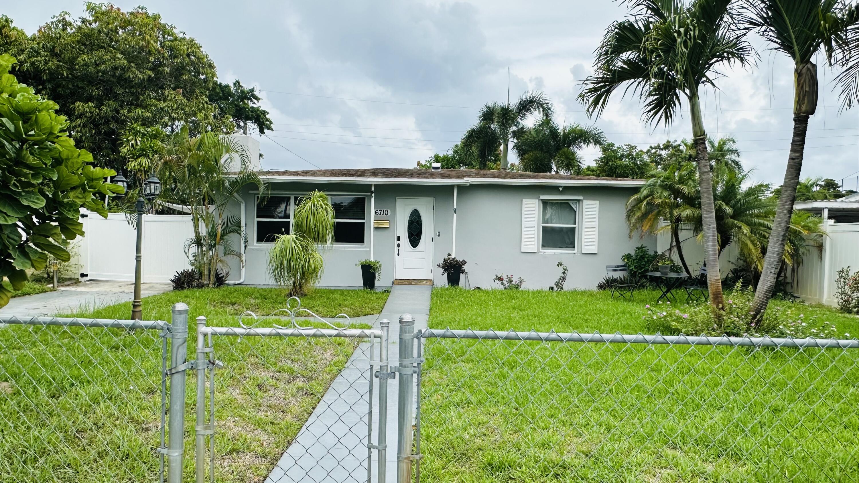 6710 Forest Court Property Photo 1
