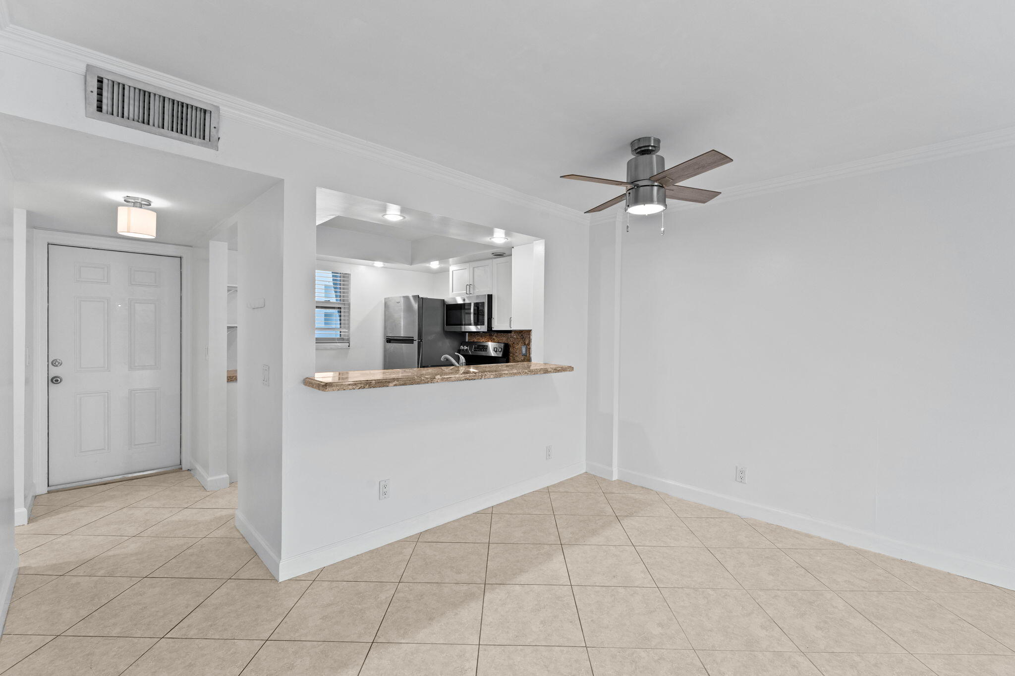 2929 S Ocean 3150 Property Photo 4