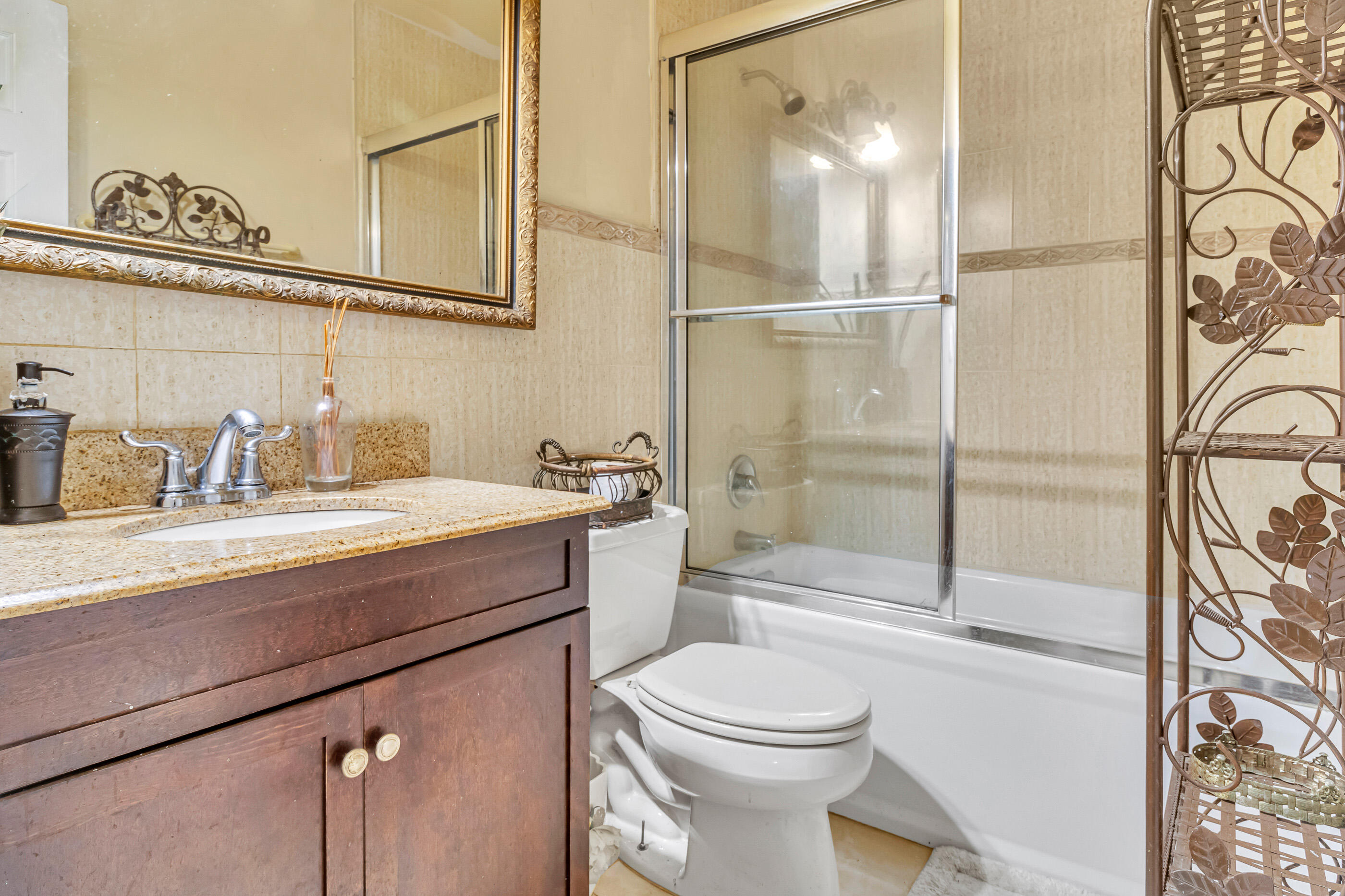 9522 Affirmed Lane Property Photo 12