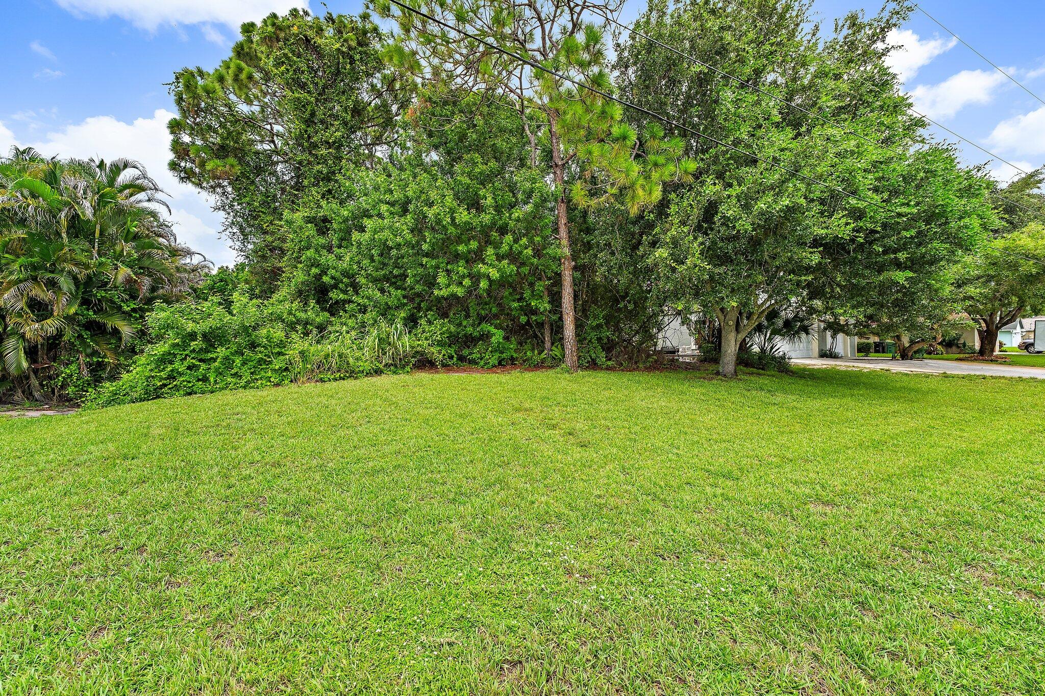 4132 SW BELSHAW Street Property Photo 1