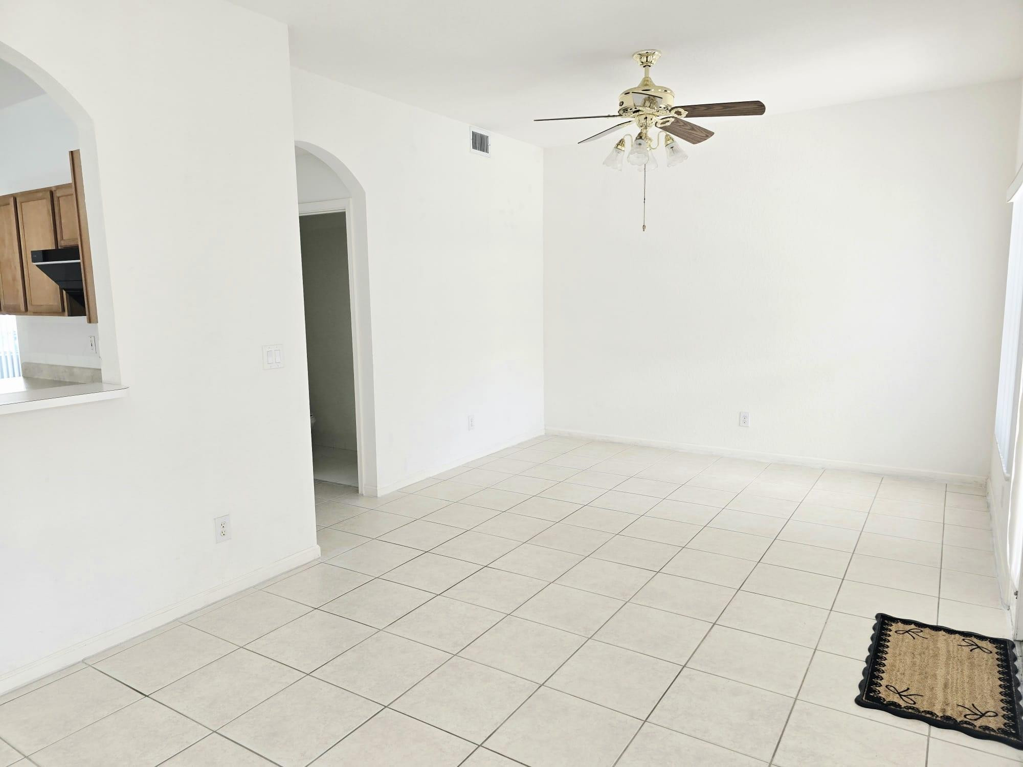 10589 Nw 56th Place Property Photo 6