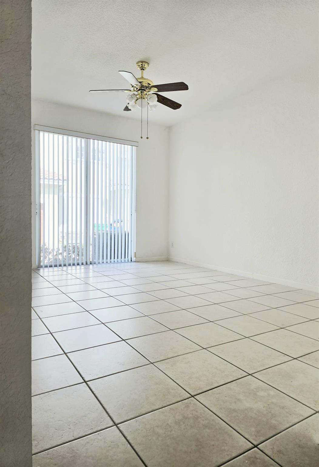 10589 Nw 56th Place Property Photo 8