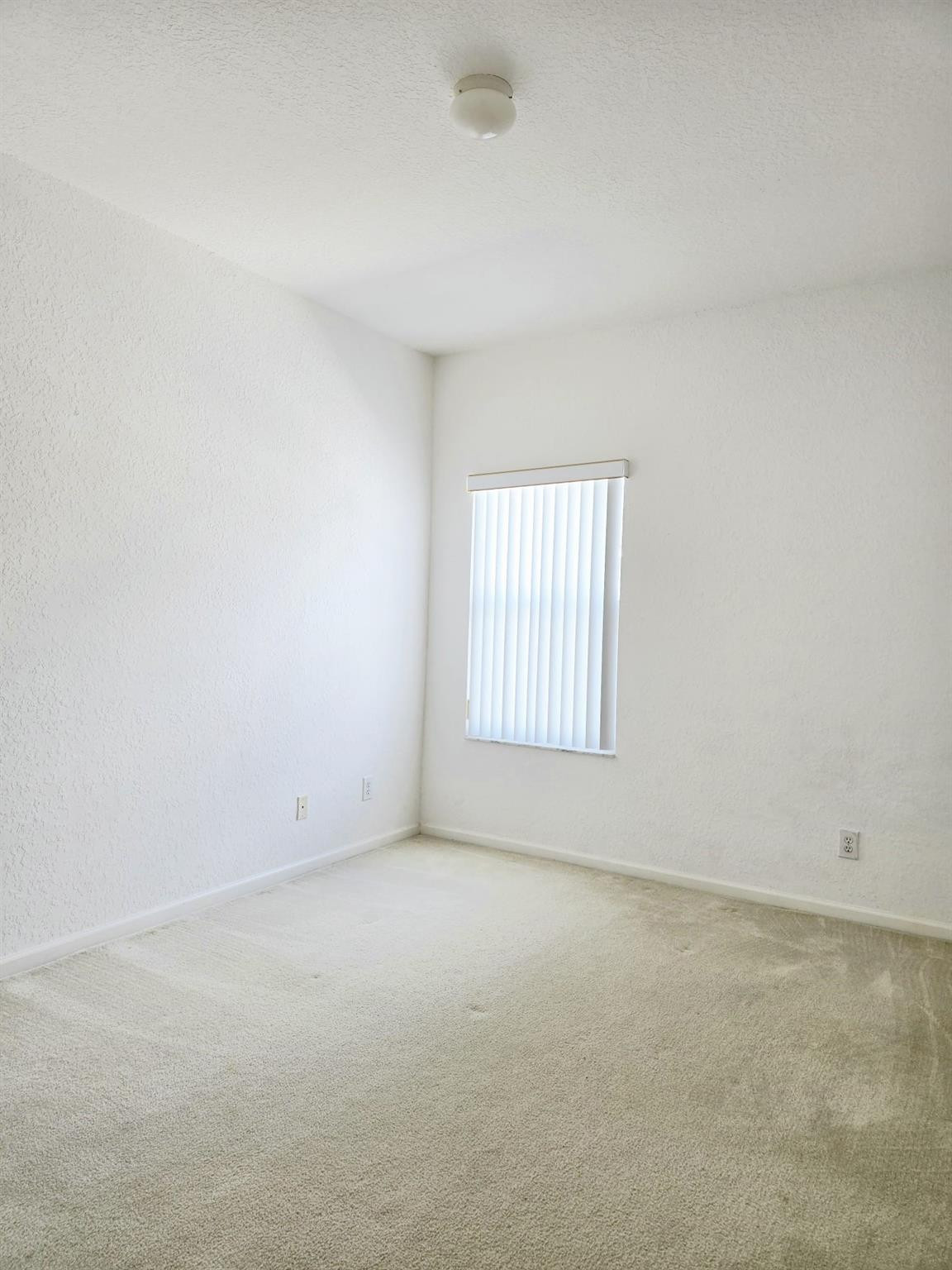 10589 Nw 56th Place Property Photo 24