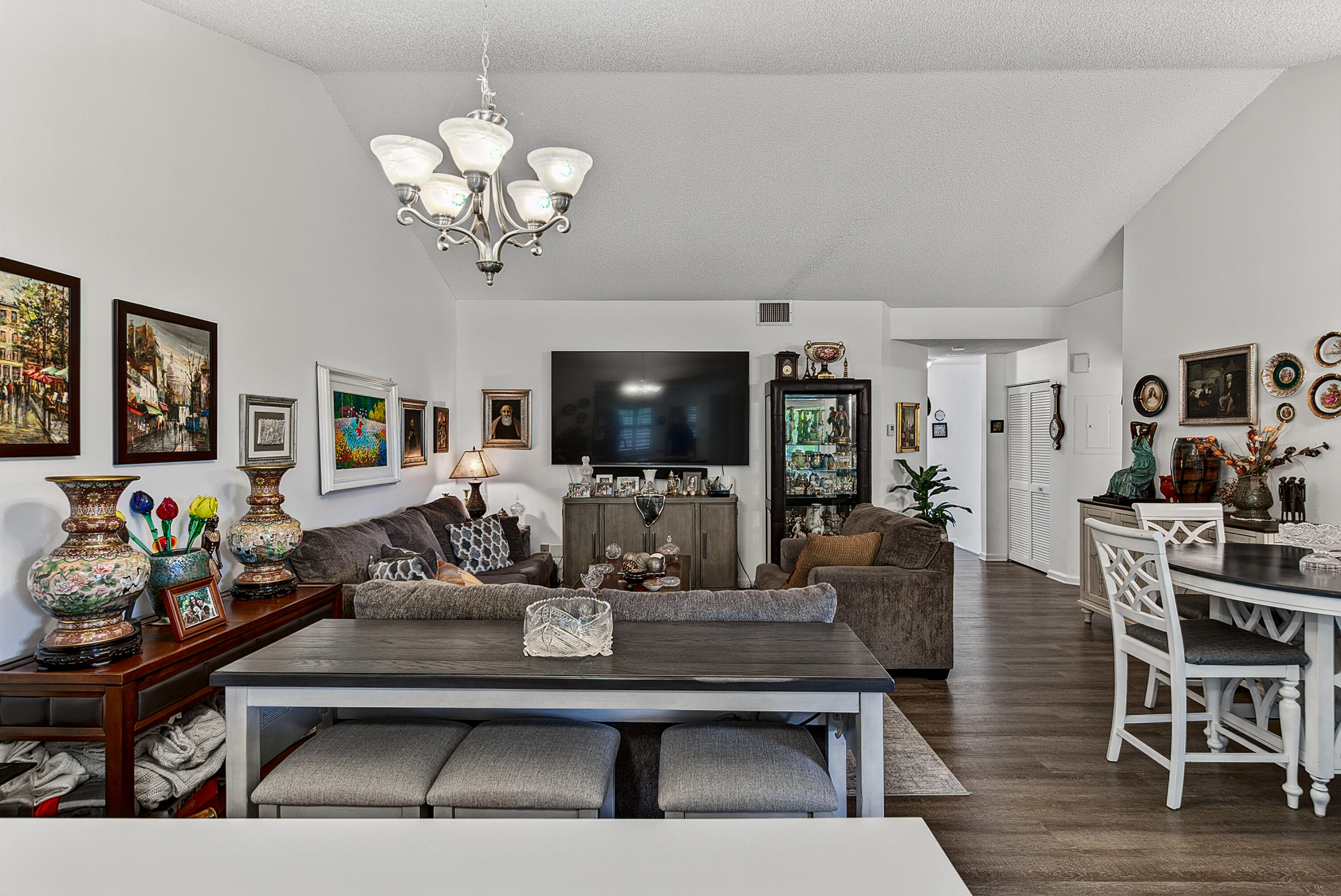 6674 Montego Bay Boulevard D Property Photo 11