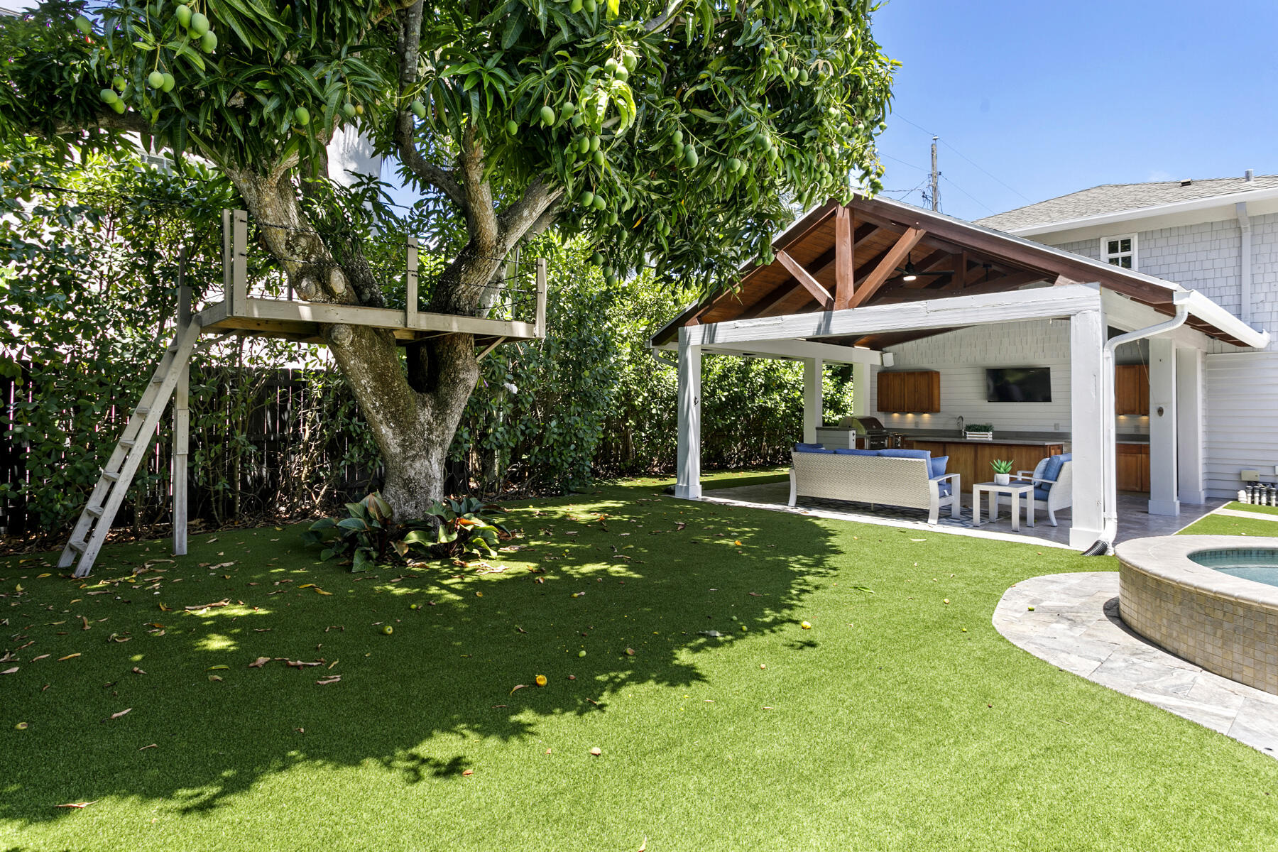 3109 Washington Road Property Photo 4