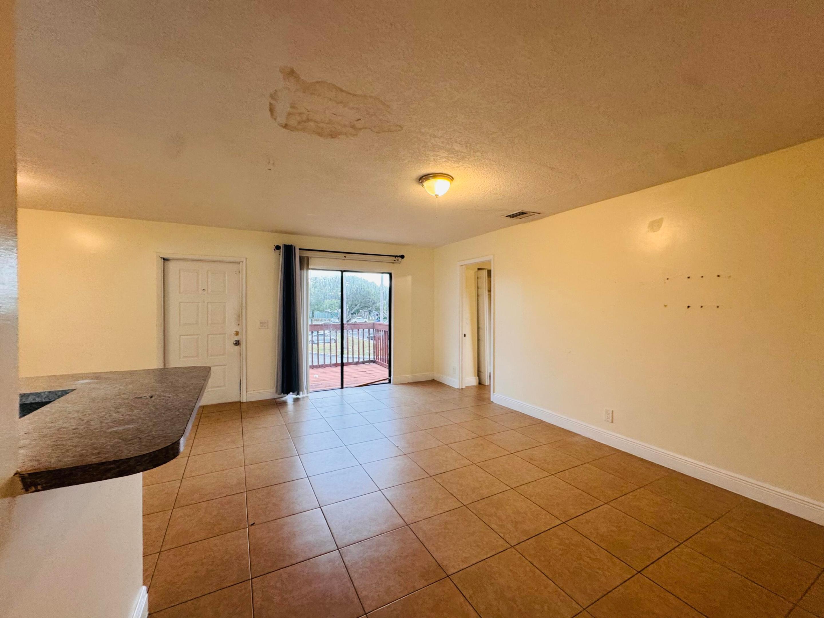 7 Crossings Circle G Property Photo 16
