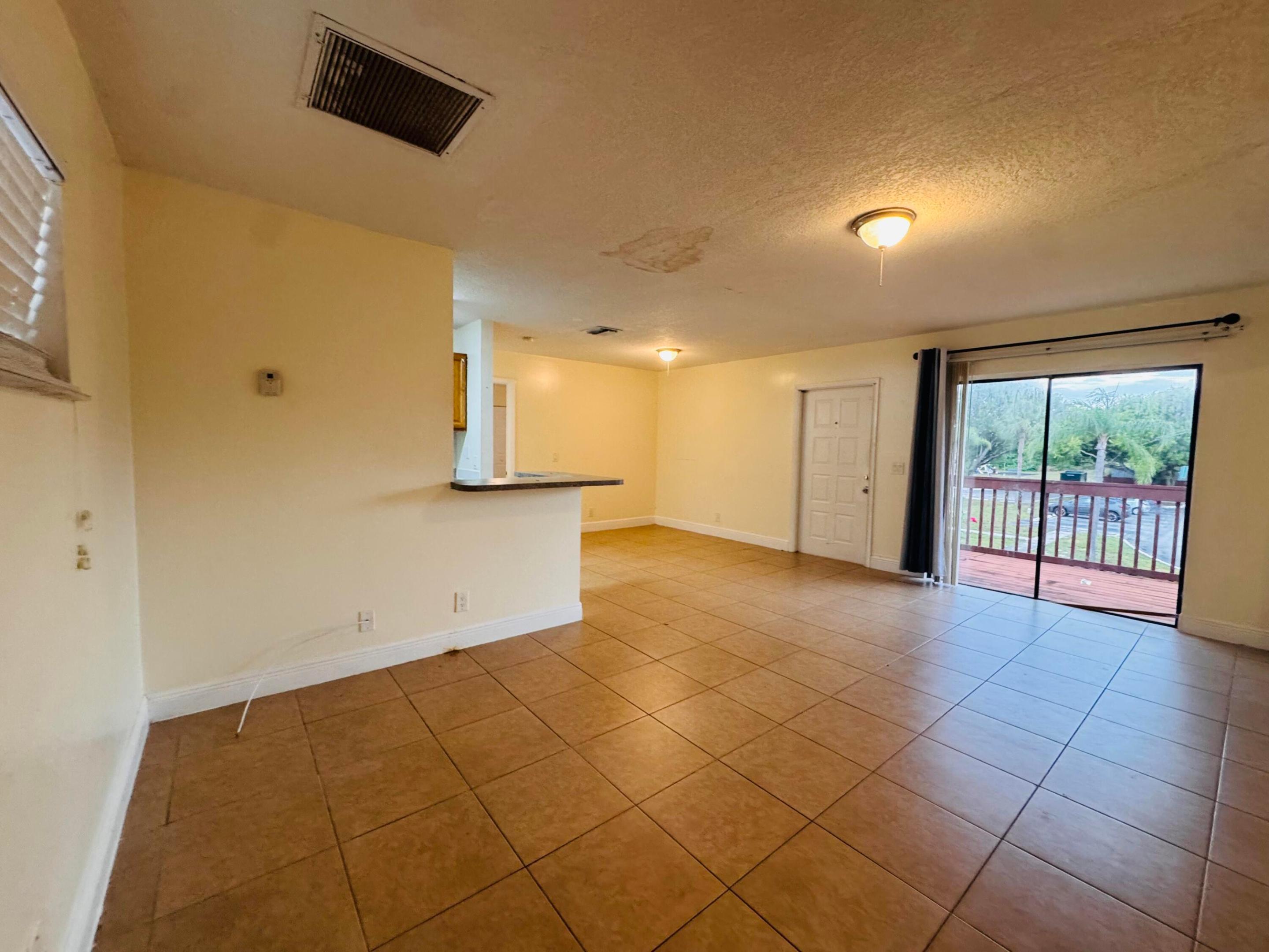 7 Crossings Circle G Property Photo 17