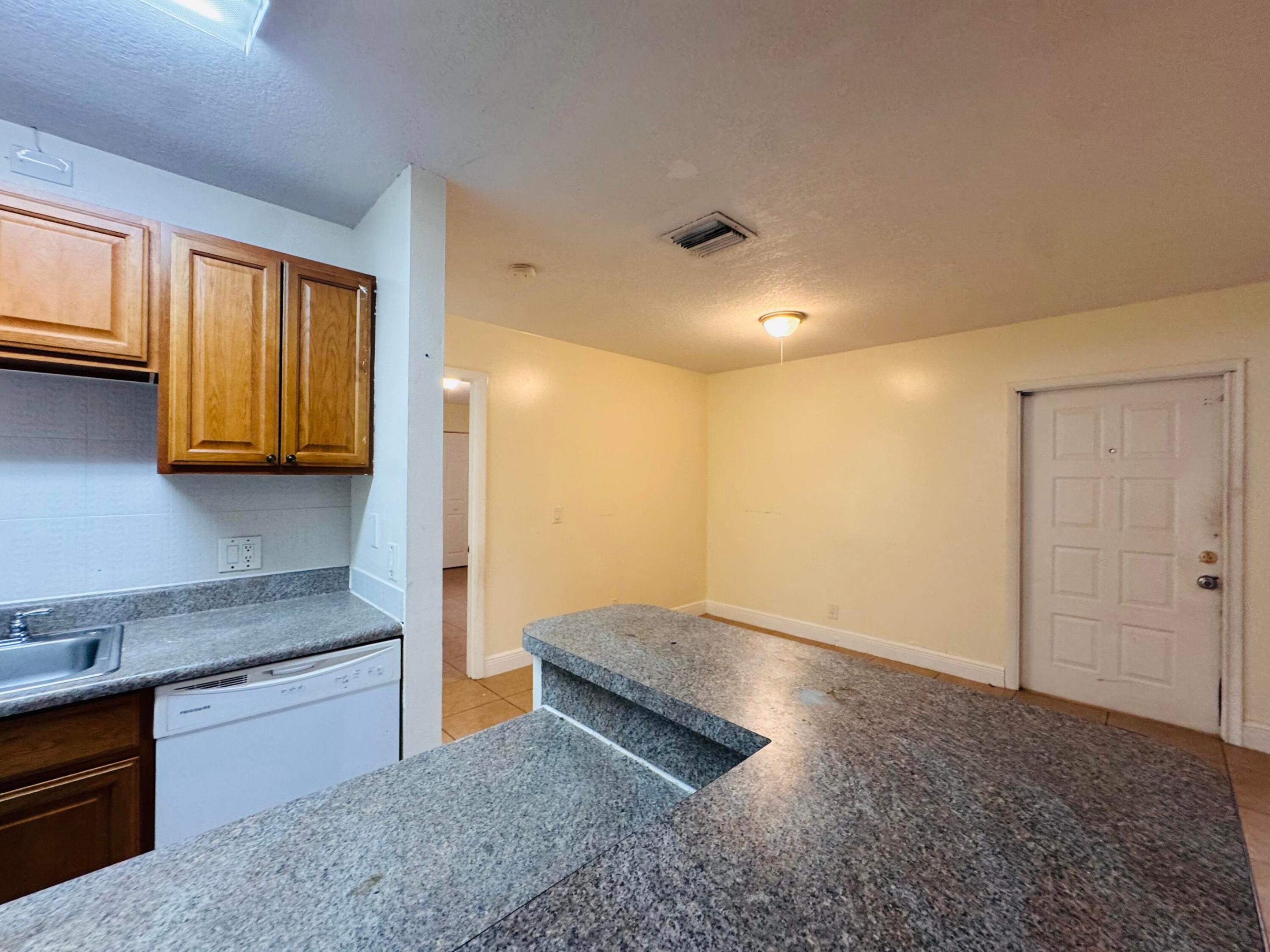 7 Crossings Circle G Property Photo 24