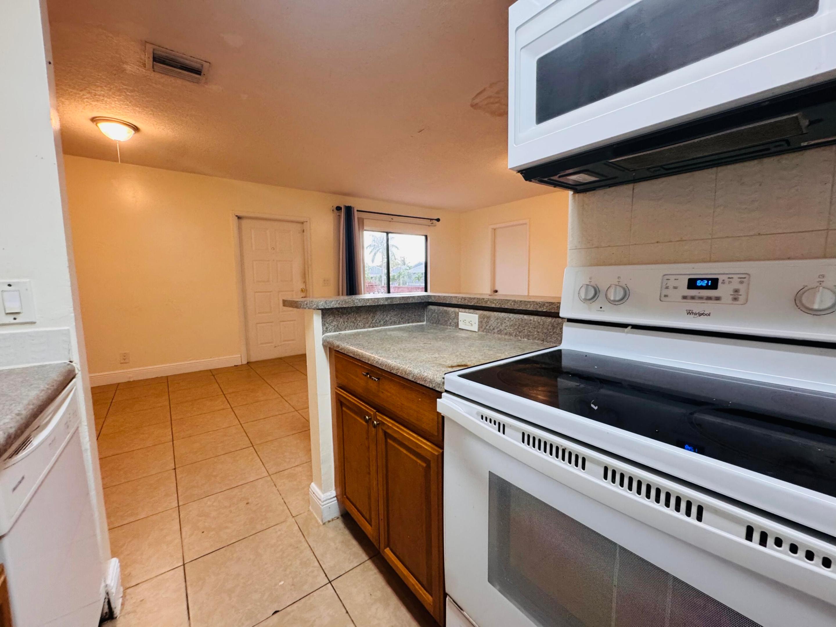 7 Crossings Circle G Property Photo 34