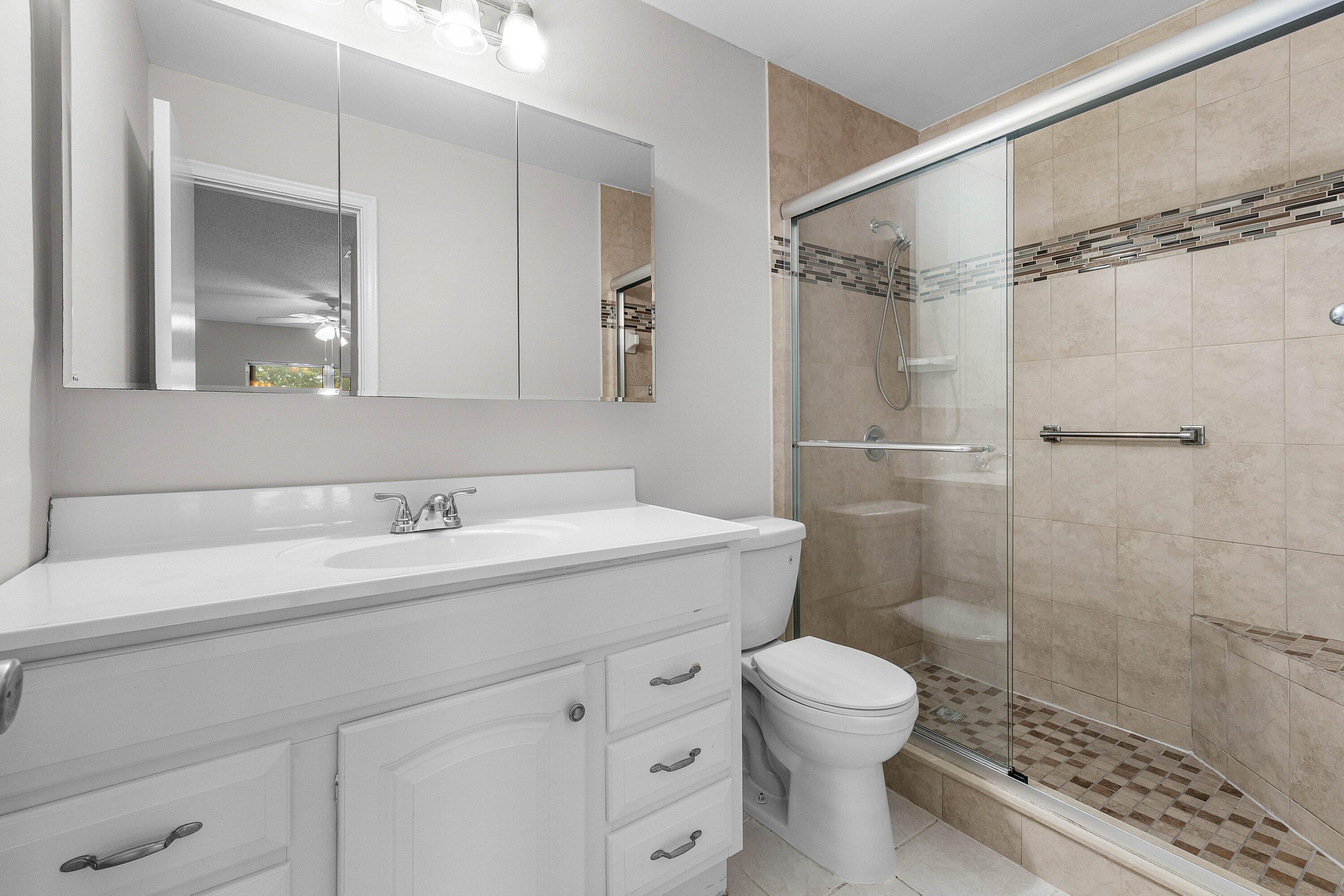 14605 Lucy Drive Property Photo 6