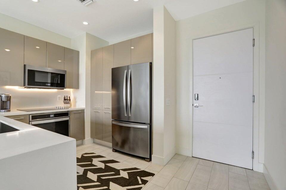 2000 Metropica Way 2607 Property Photo 5