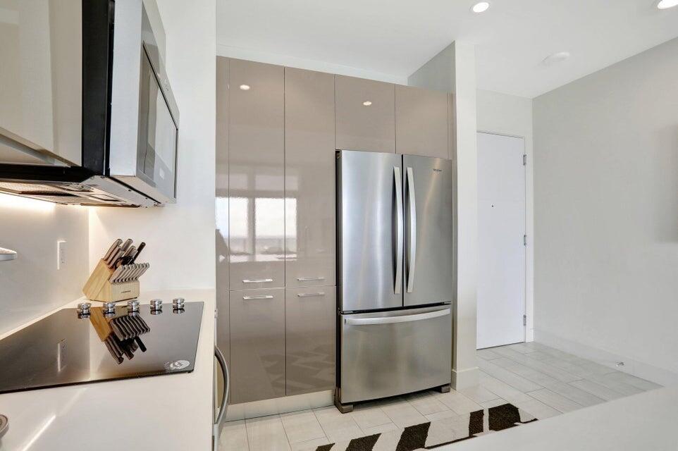 2000 Metropica Way 2607 Property Photo 9