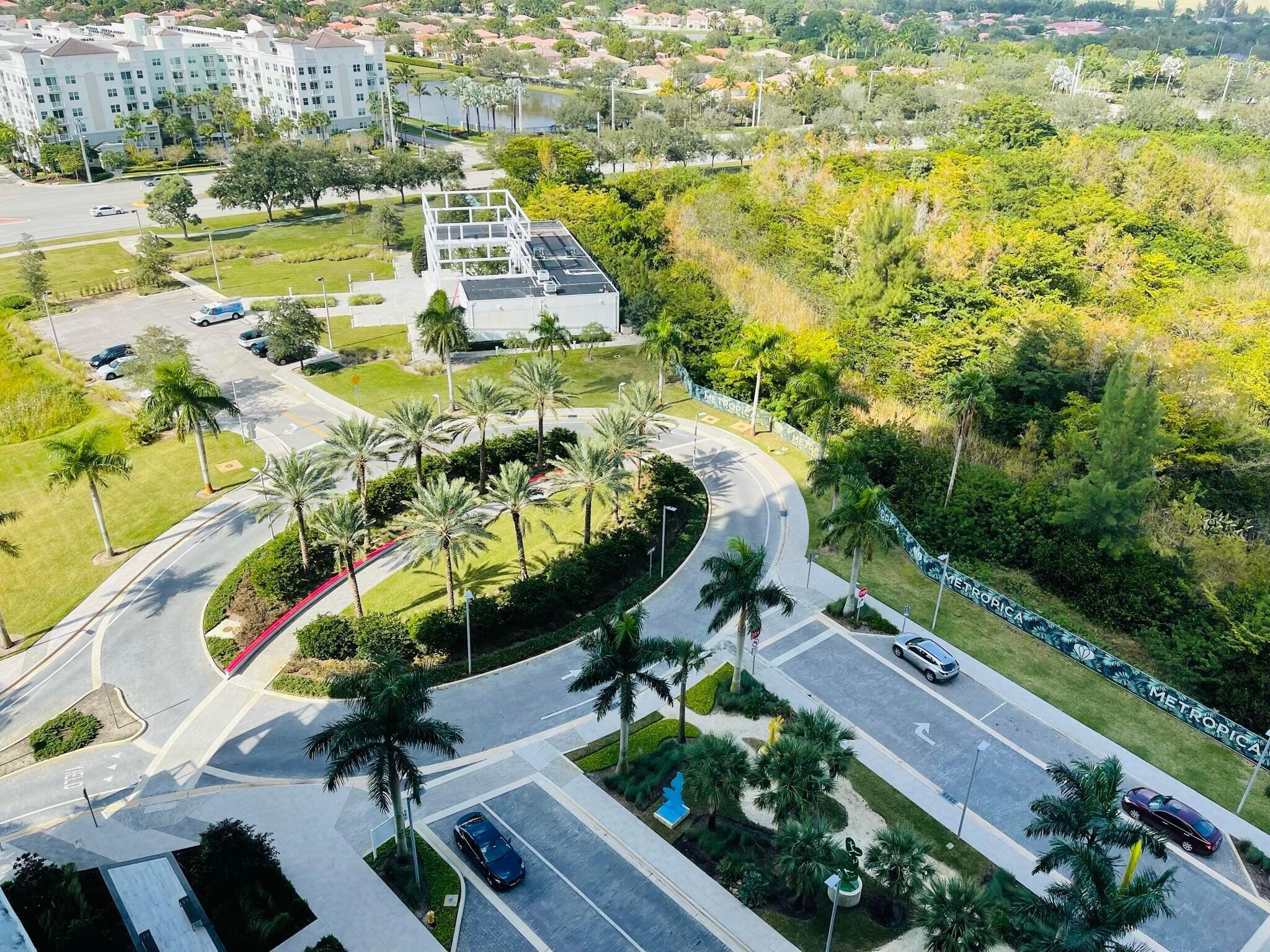 2000 Metropica Way 2607 Property Photo 40