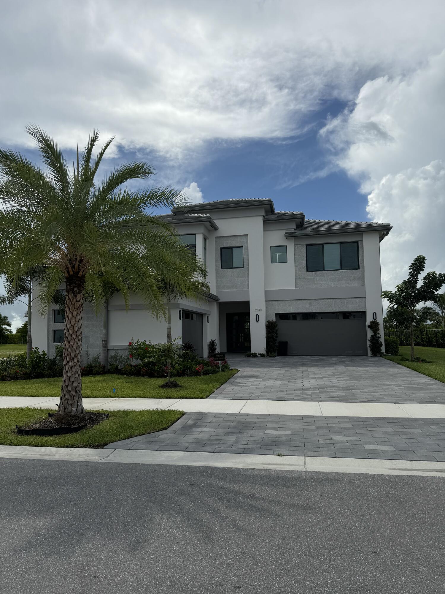 13530 CIRRUS Place Property Photo 1
