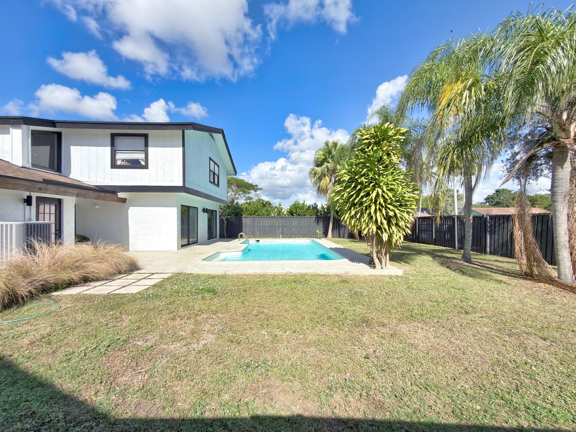 760 Windtree Way Property Photo 15