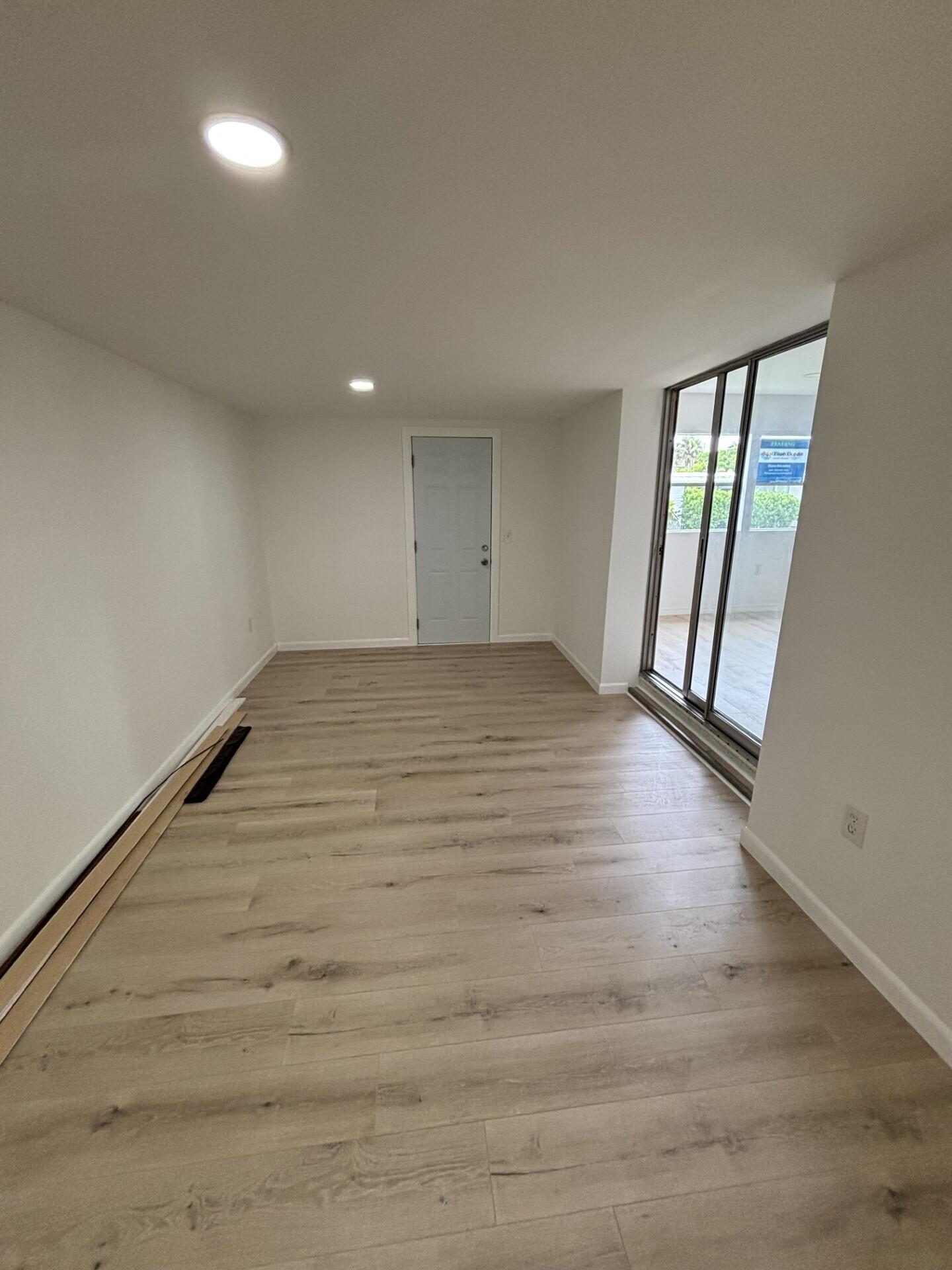 4435 Round Table Court Property Photo 15