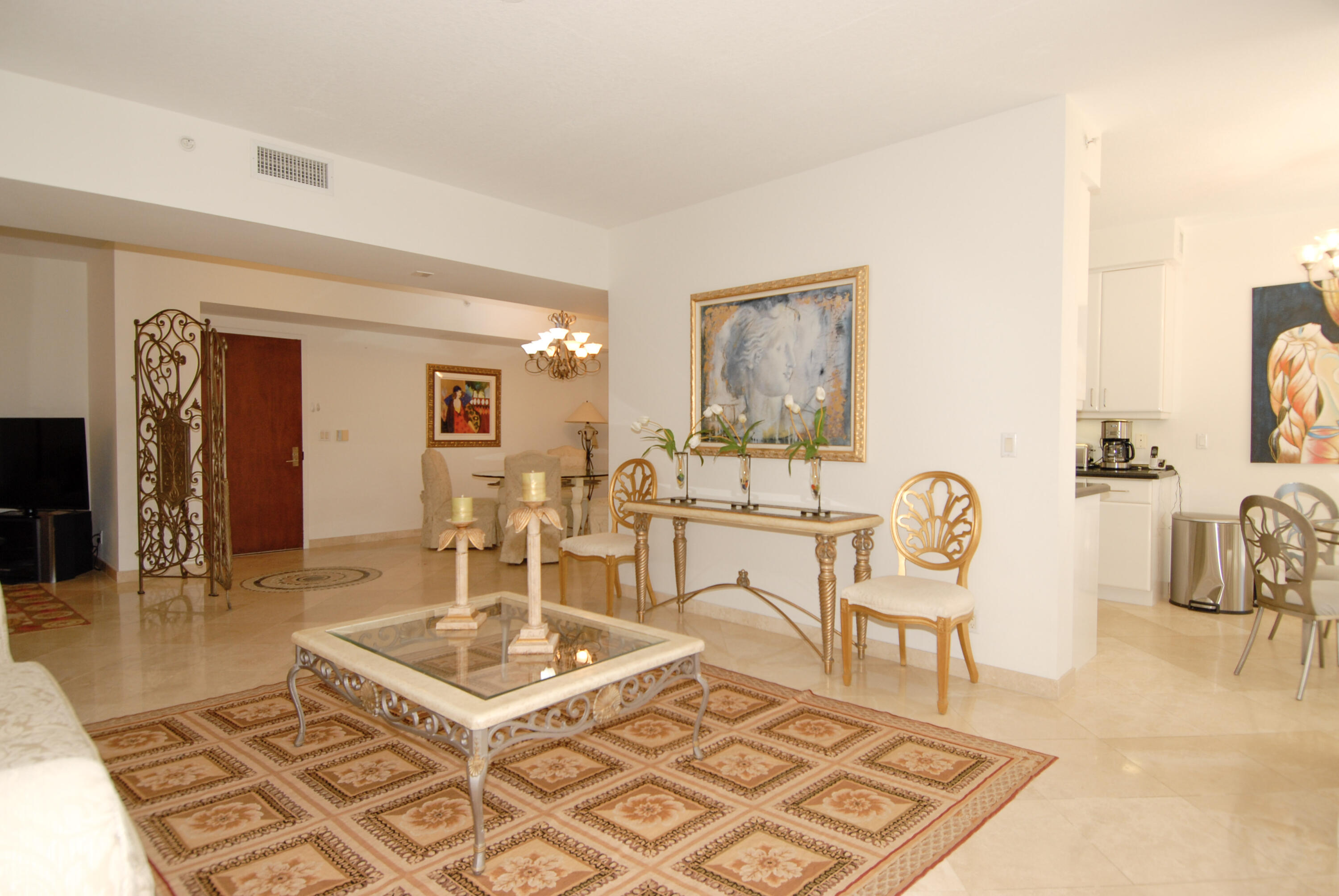 3200 N Ocean Boulevard 406 Property Photo 7