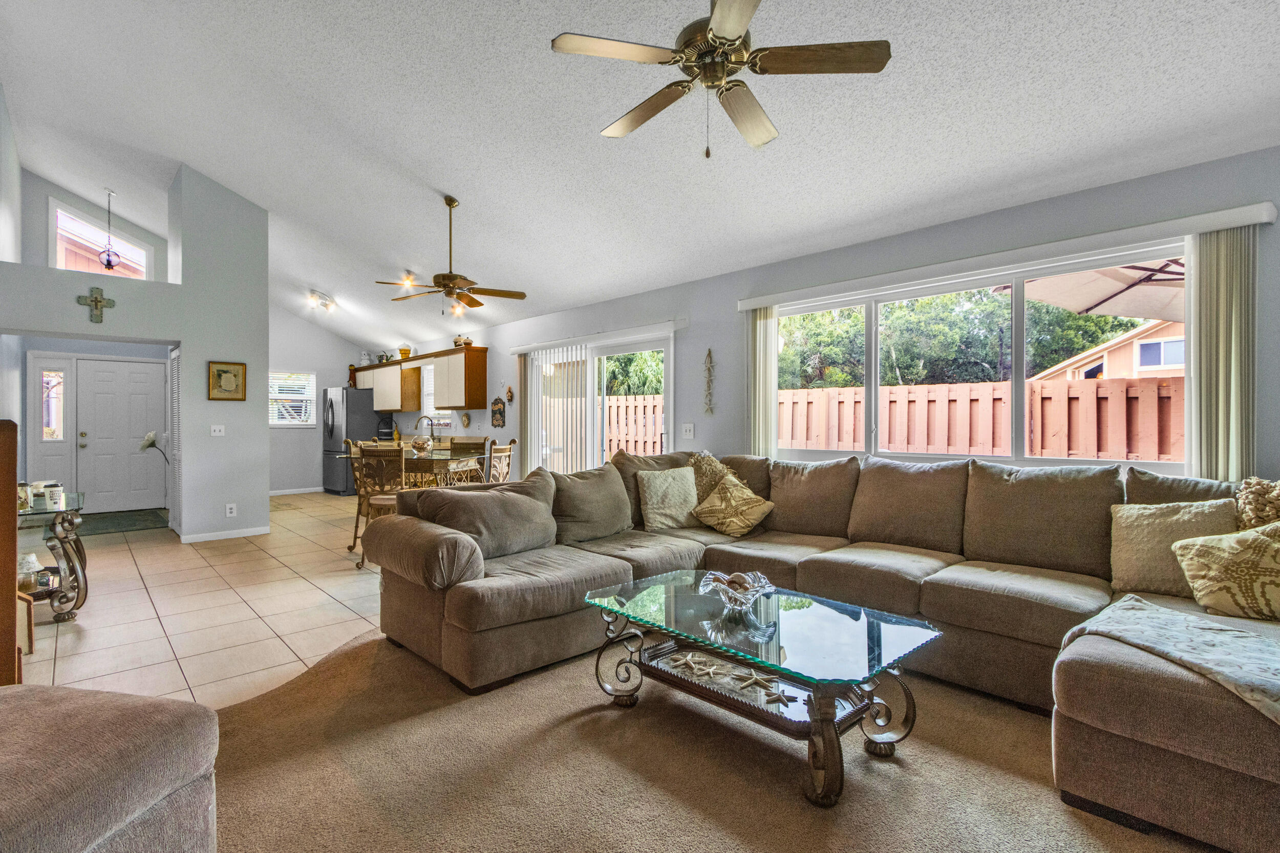 111 Maplecrest Circle Property Photo 4