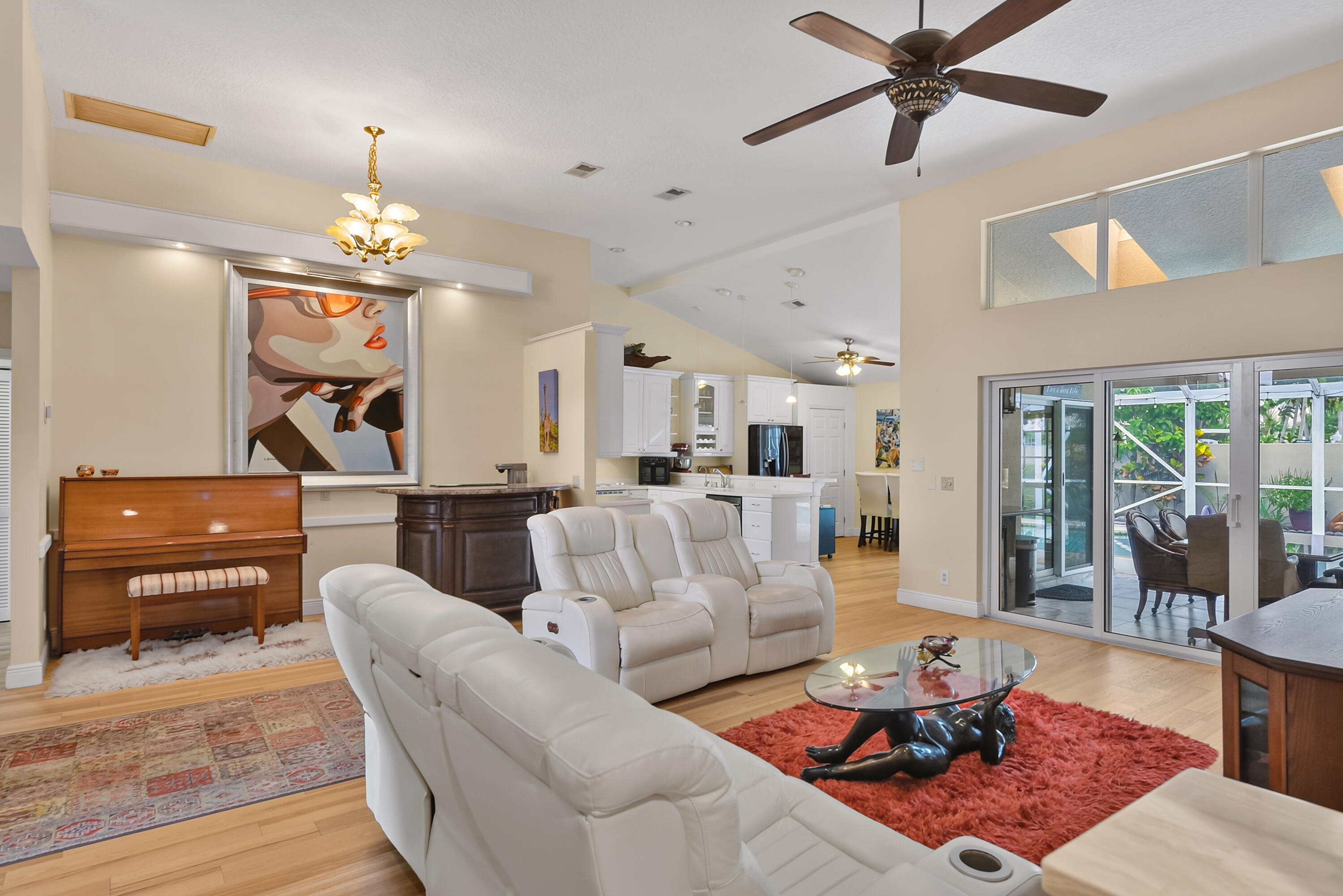 348 Eagleton Golf Drive Property Photo 3