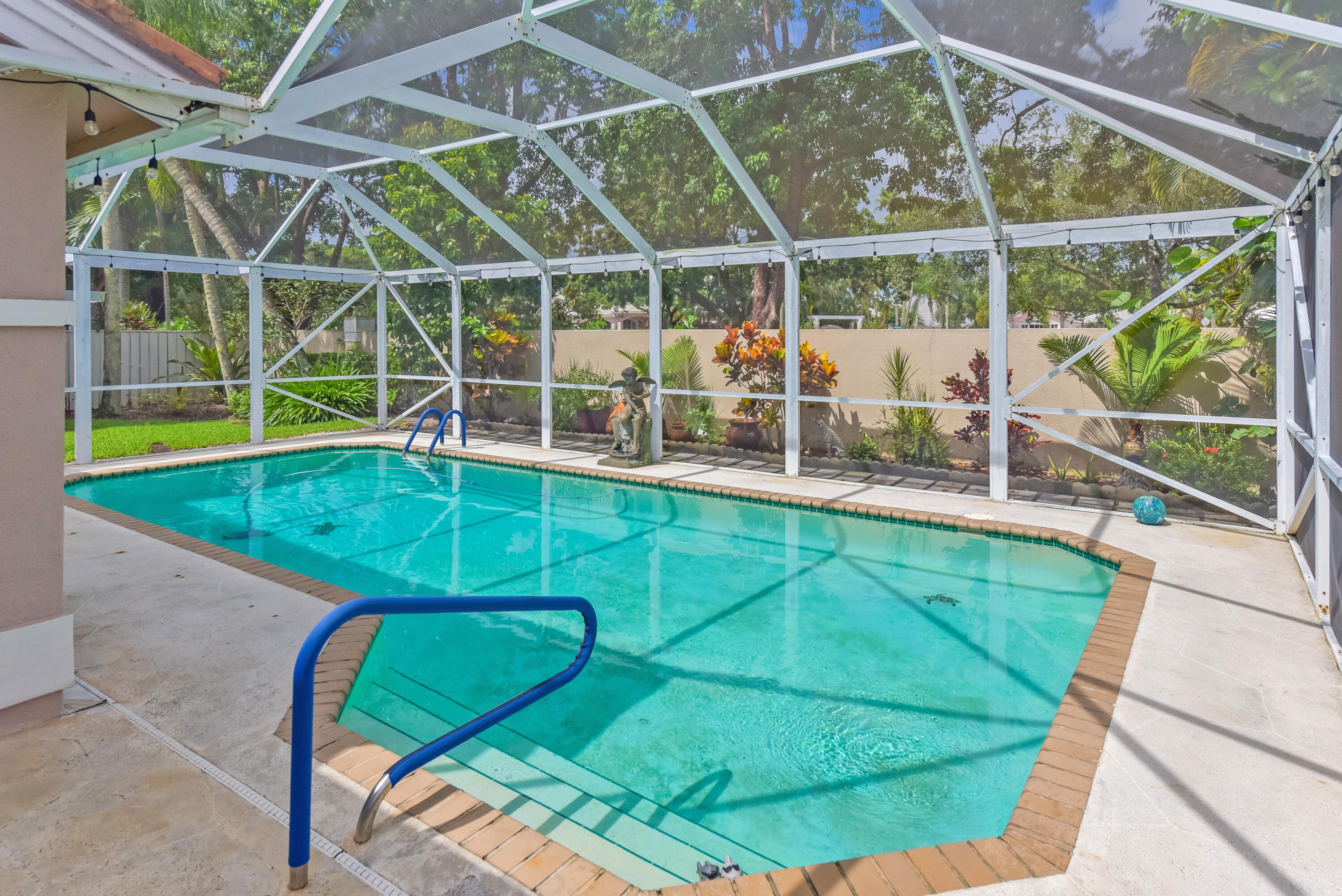 348 Eagleton Golf Drive Property Photo 11