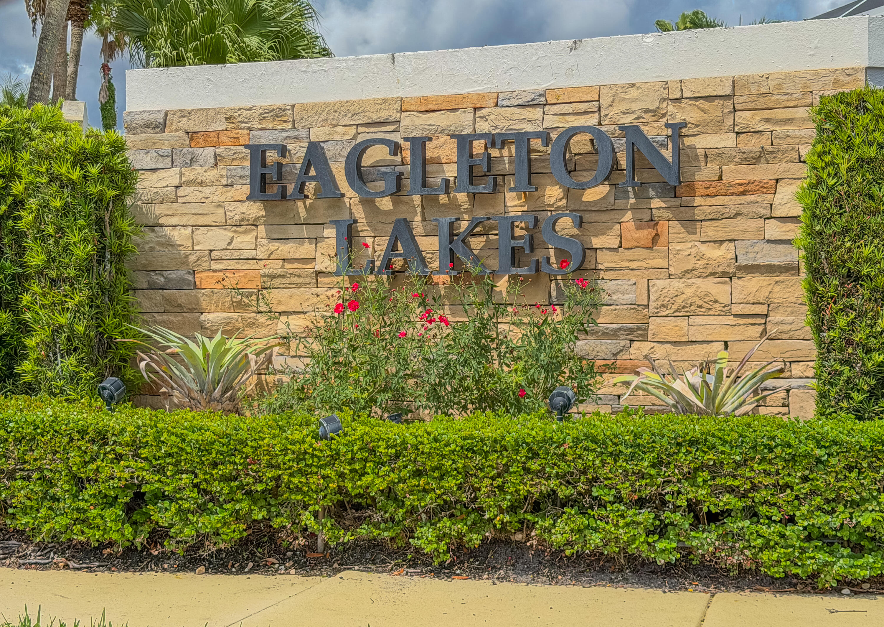 348 Eagleton Golf Drive Property Photo 22