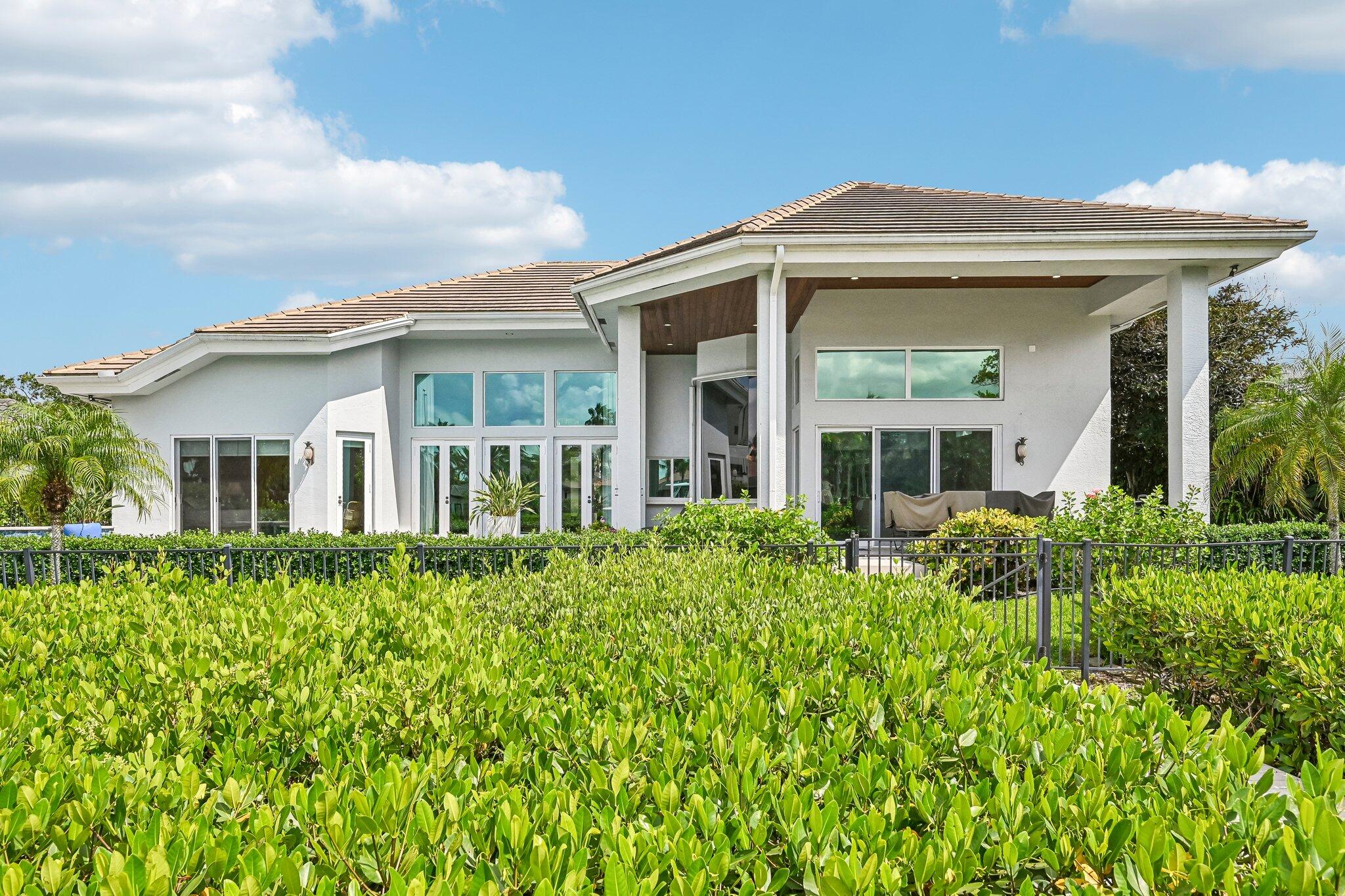 8651 Se Somerset Island Way Property Photo 37