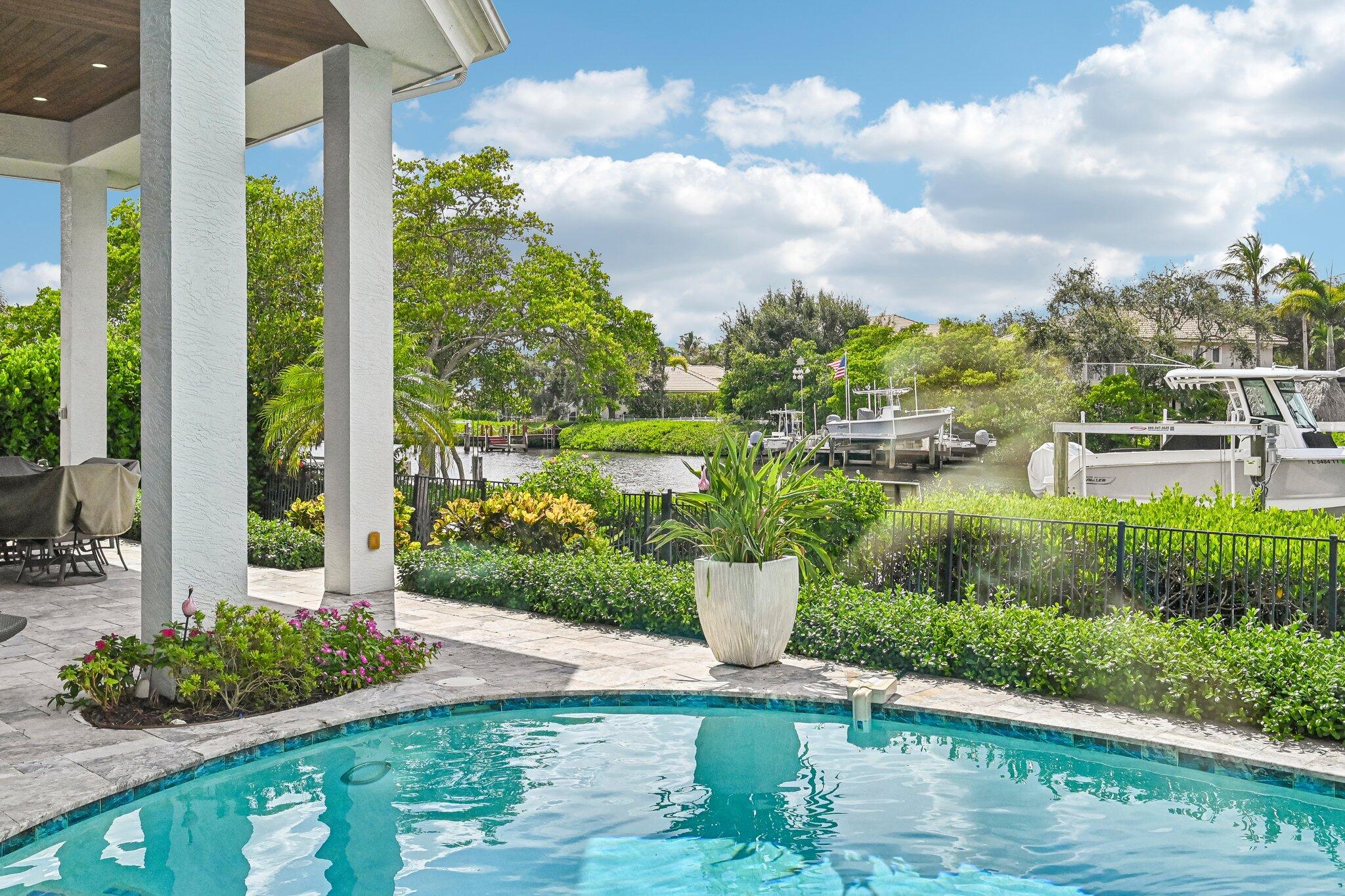 8651 Se Somerset Island Way Property Photo 45