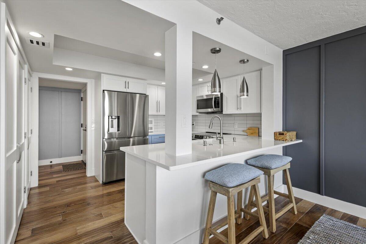 8750 S Ocean Drive 334 Property Photo 6