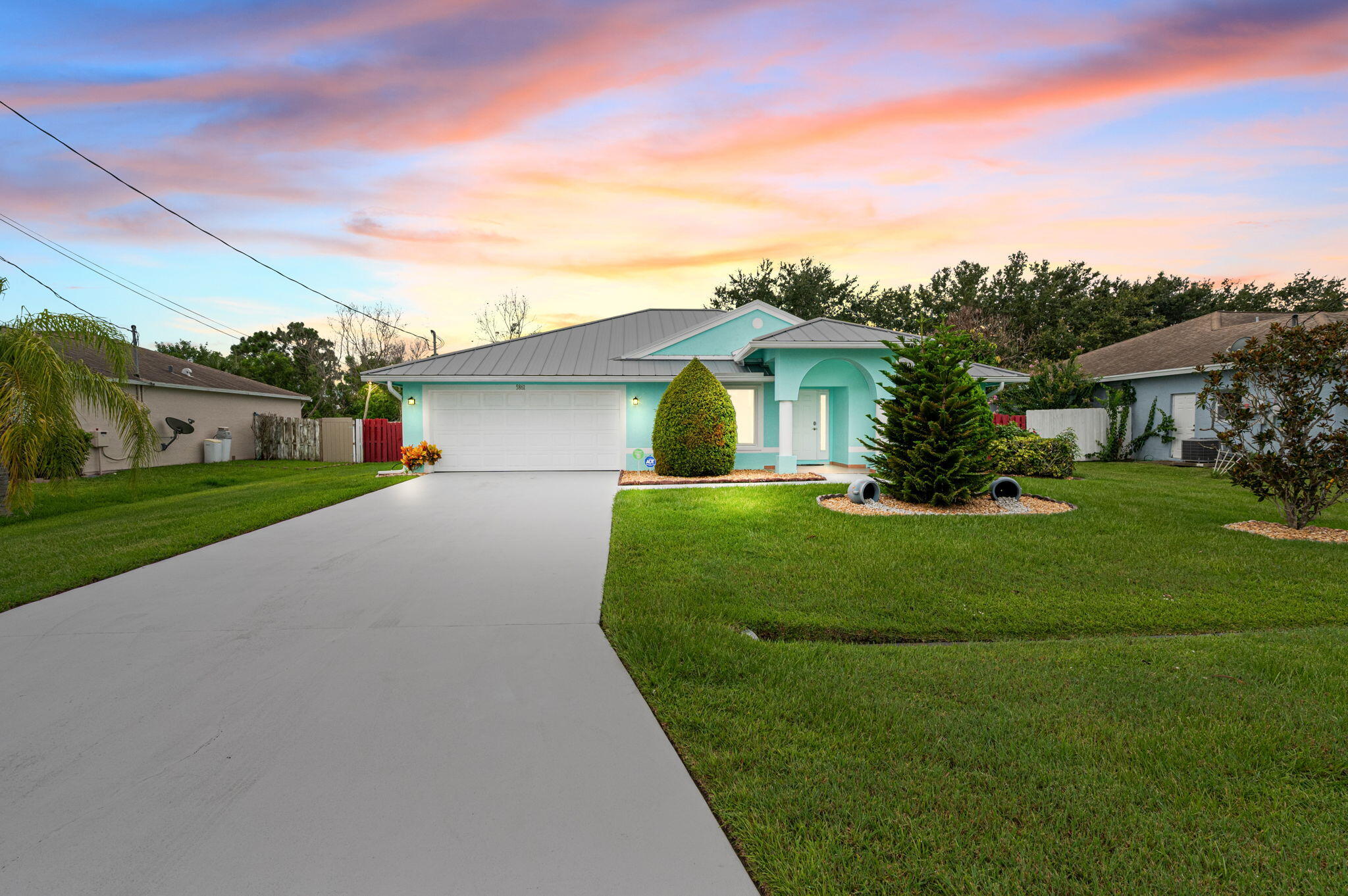 5861 Nw Cullom Circle Property Photo 1
