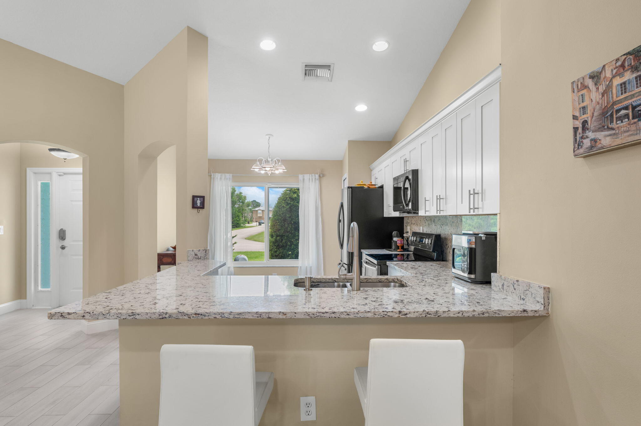 5861 Nw Cullom Circle Property Photo 6