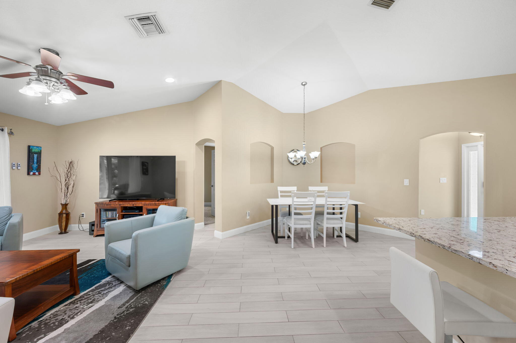 5861 Nw Cullom Circle Property Photo 13