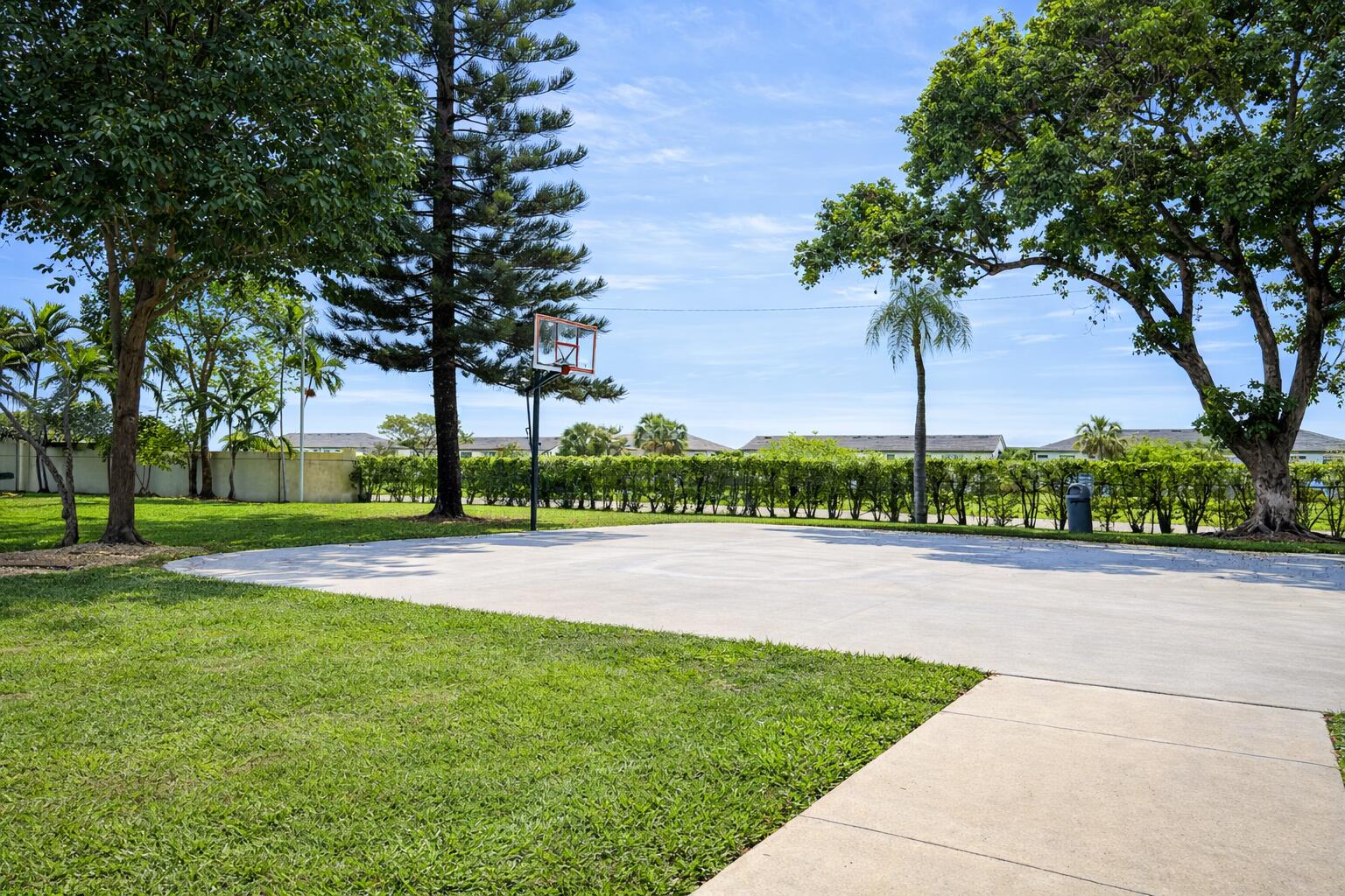 115 Lake Emerald Drive 210 Property Photo 32