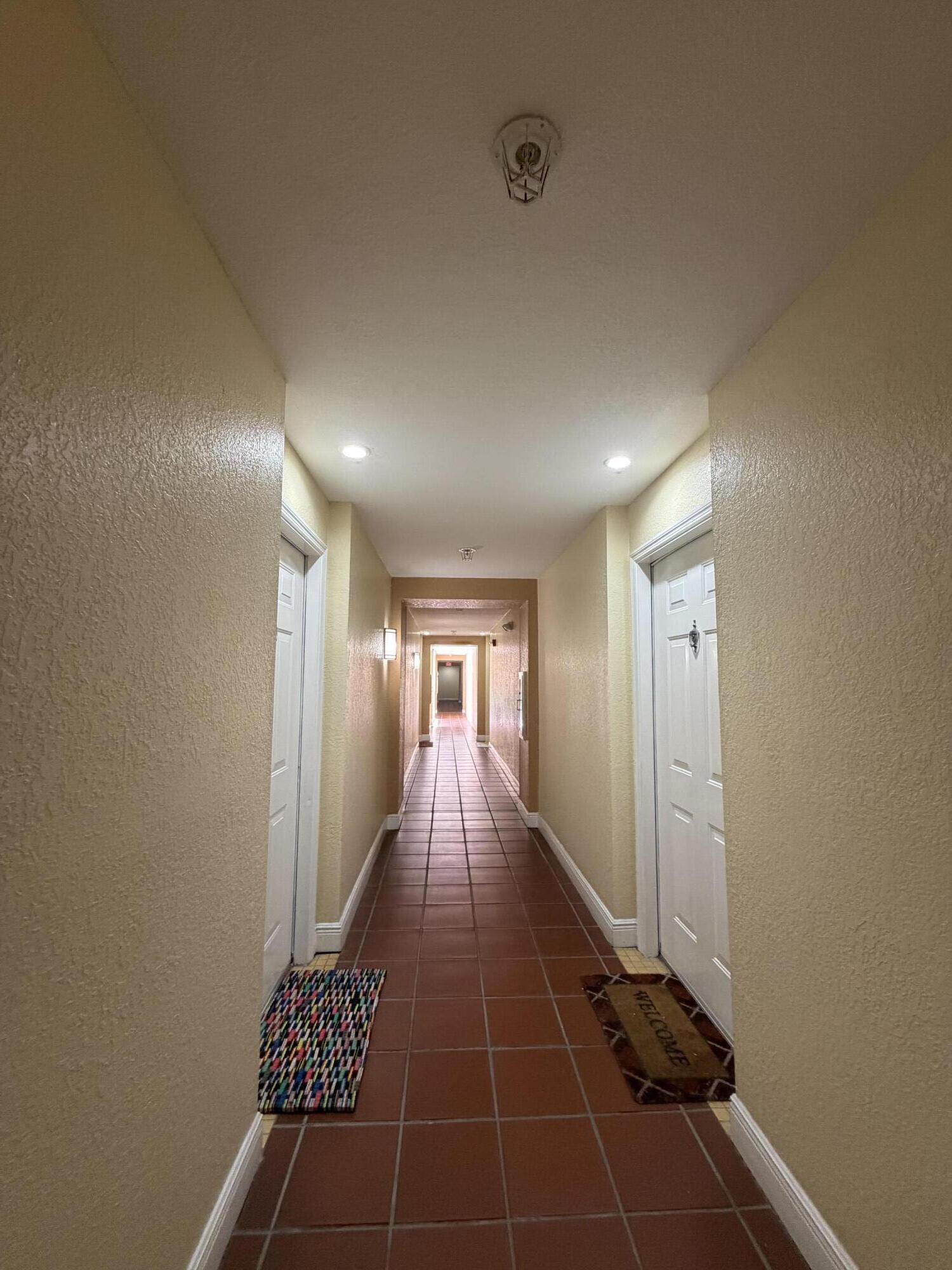 630 S Sapodilla Avenue 323 Property Photo 2
