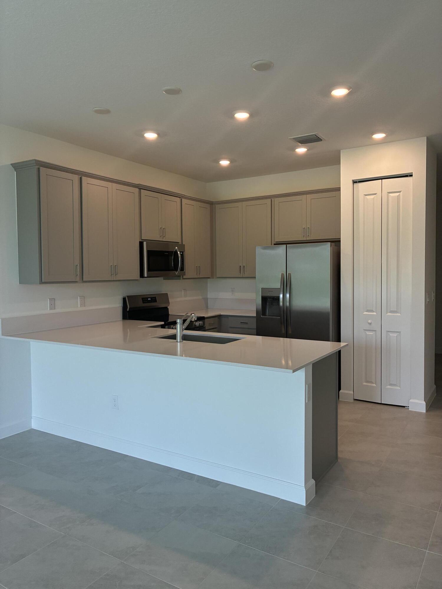 13712 Jubilee Property Photo 13