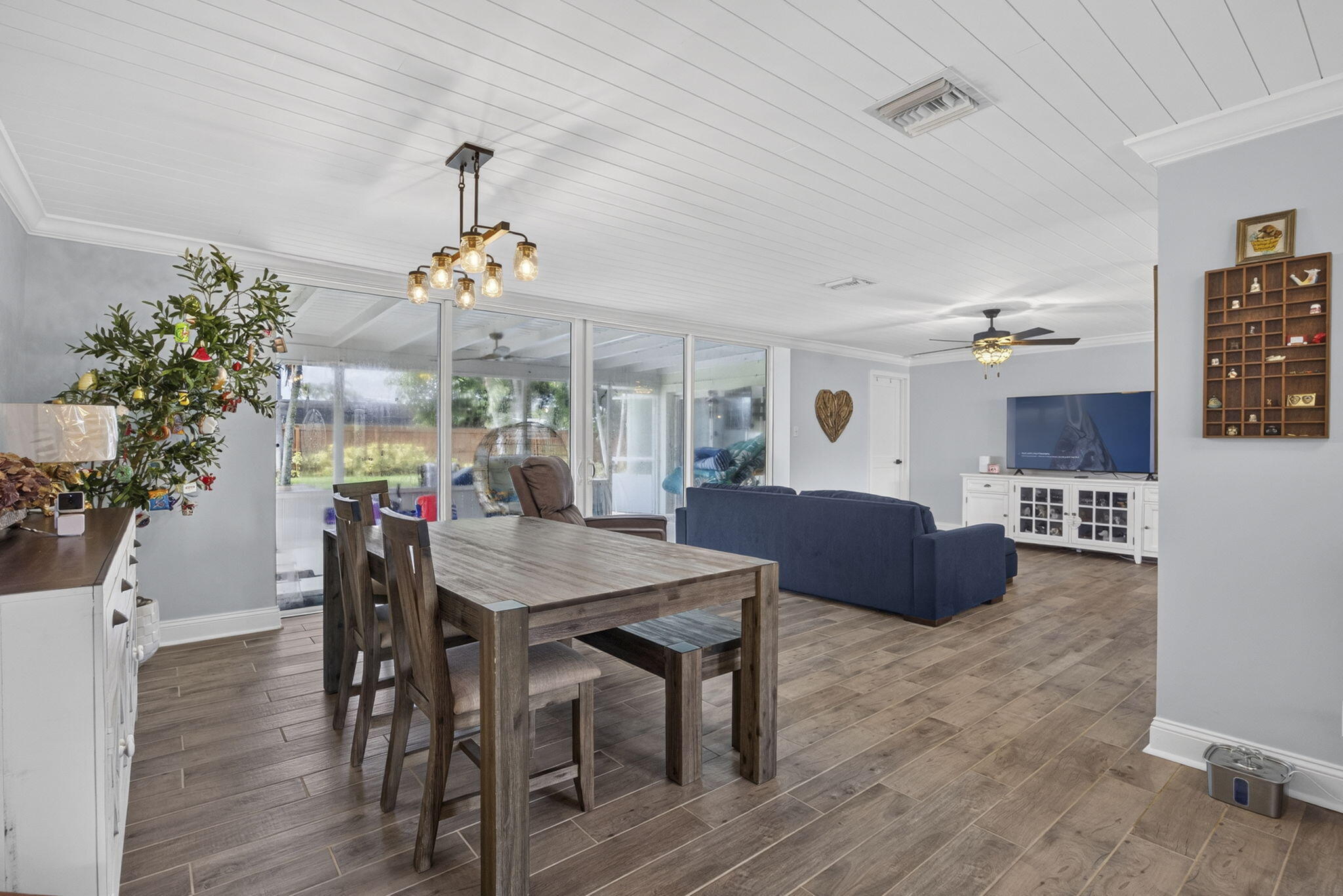 3854 Buttercup Circle S Property Photo 17