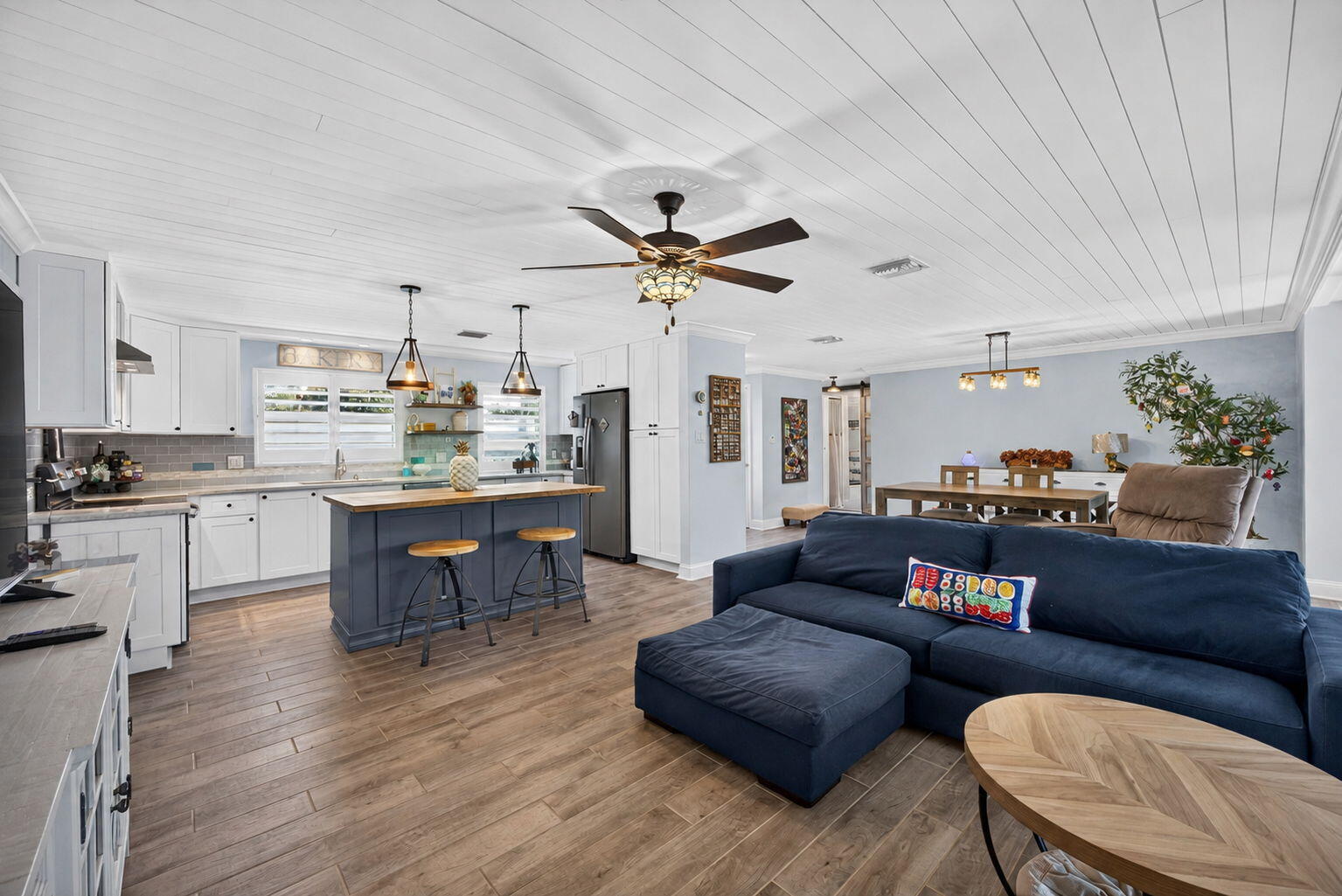 3854 Buttercup Circle S Property Photo 19