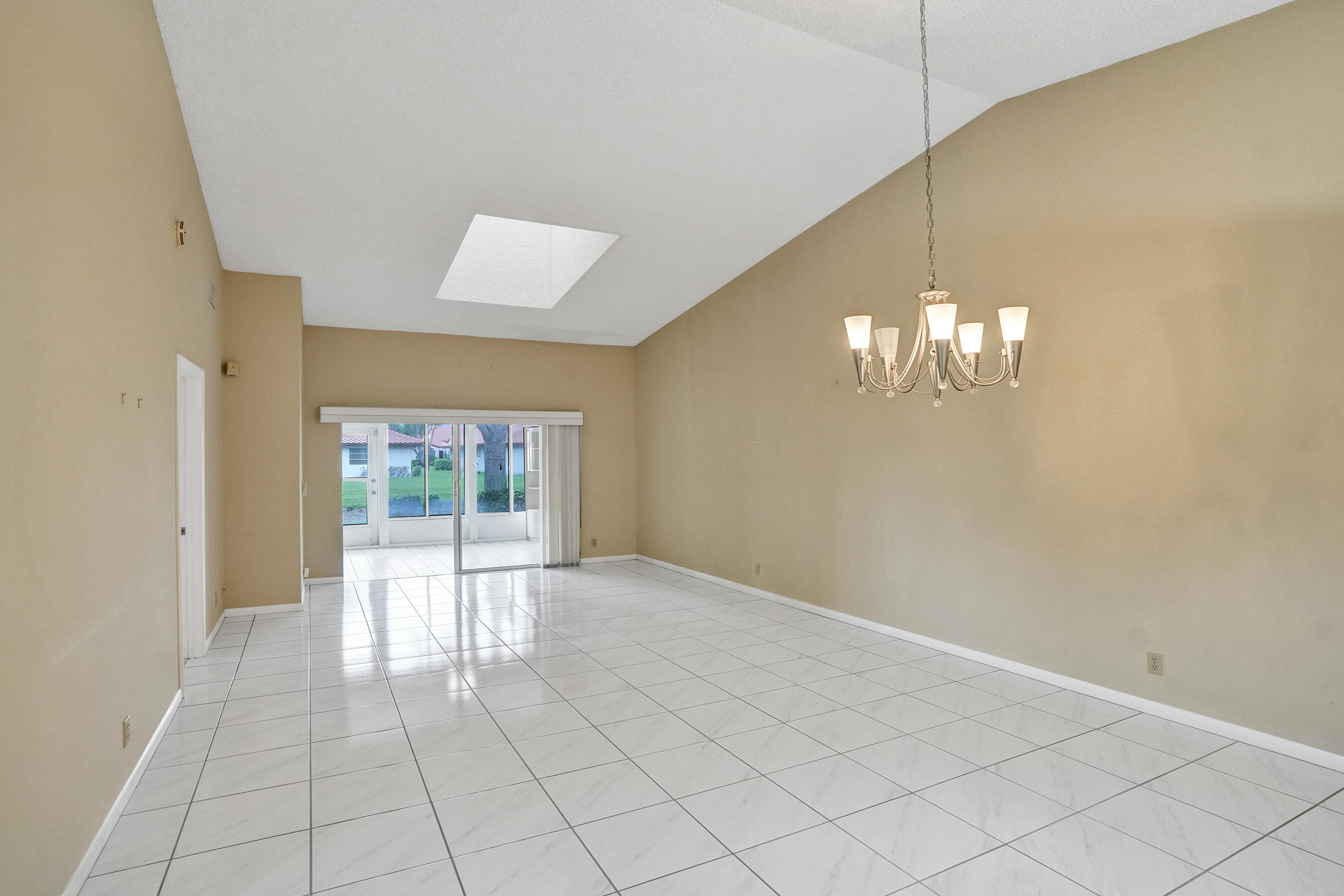 6394 Pointe Pleasant Circle Property Photo 14