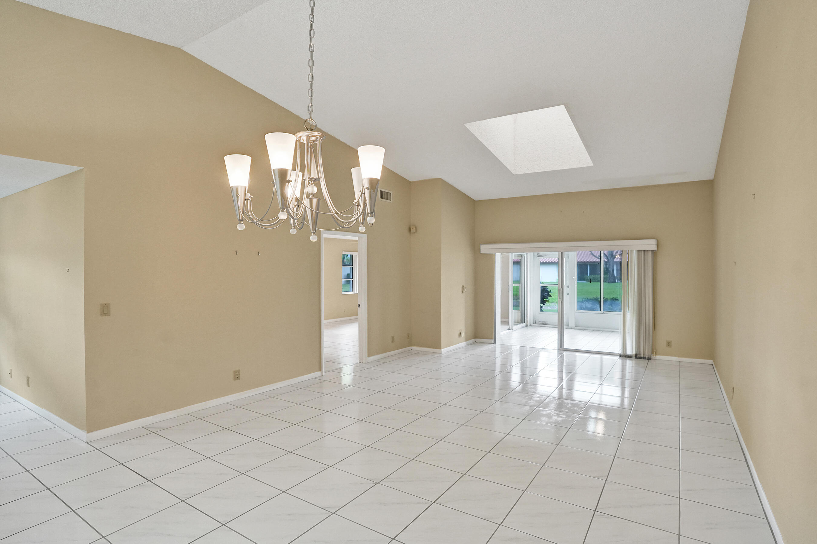 6394 Pointe Pleasant Circle Property Photo 17