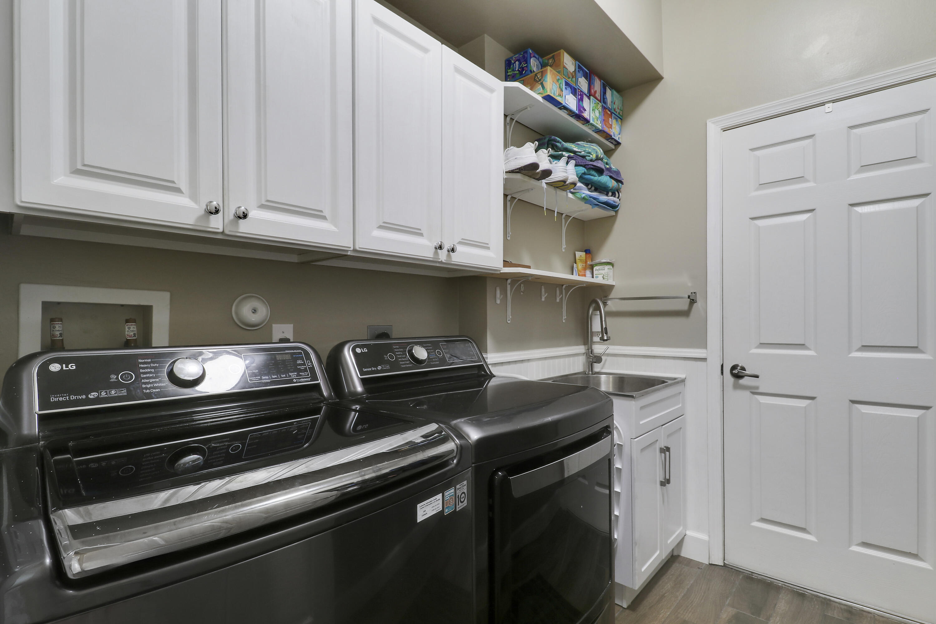 9148 Short Chip Circle Property Photo 34
