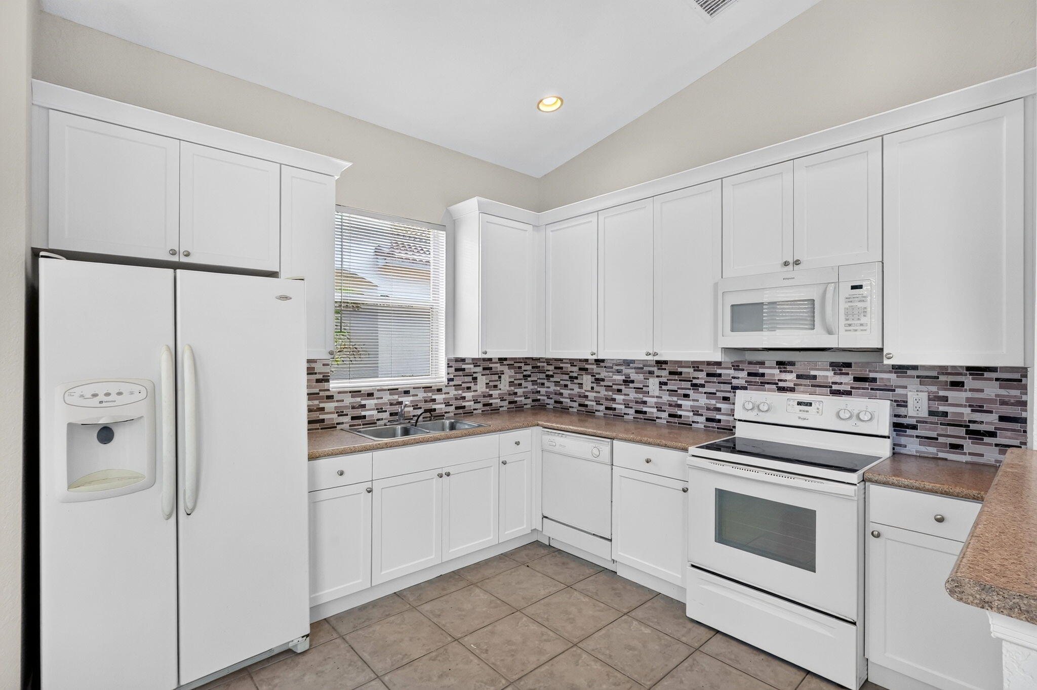5614 Sunberry Circle Property Photo 11
