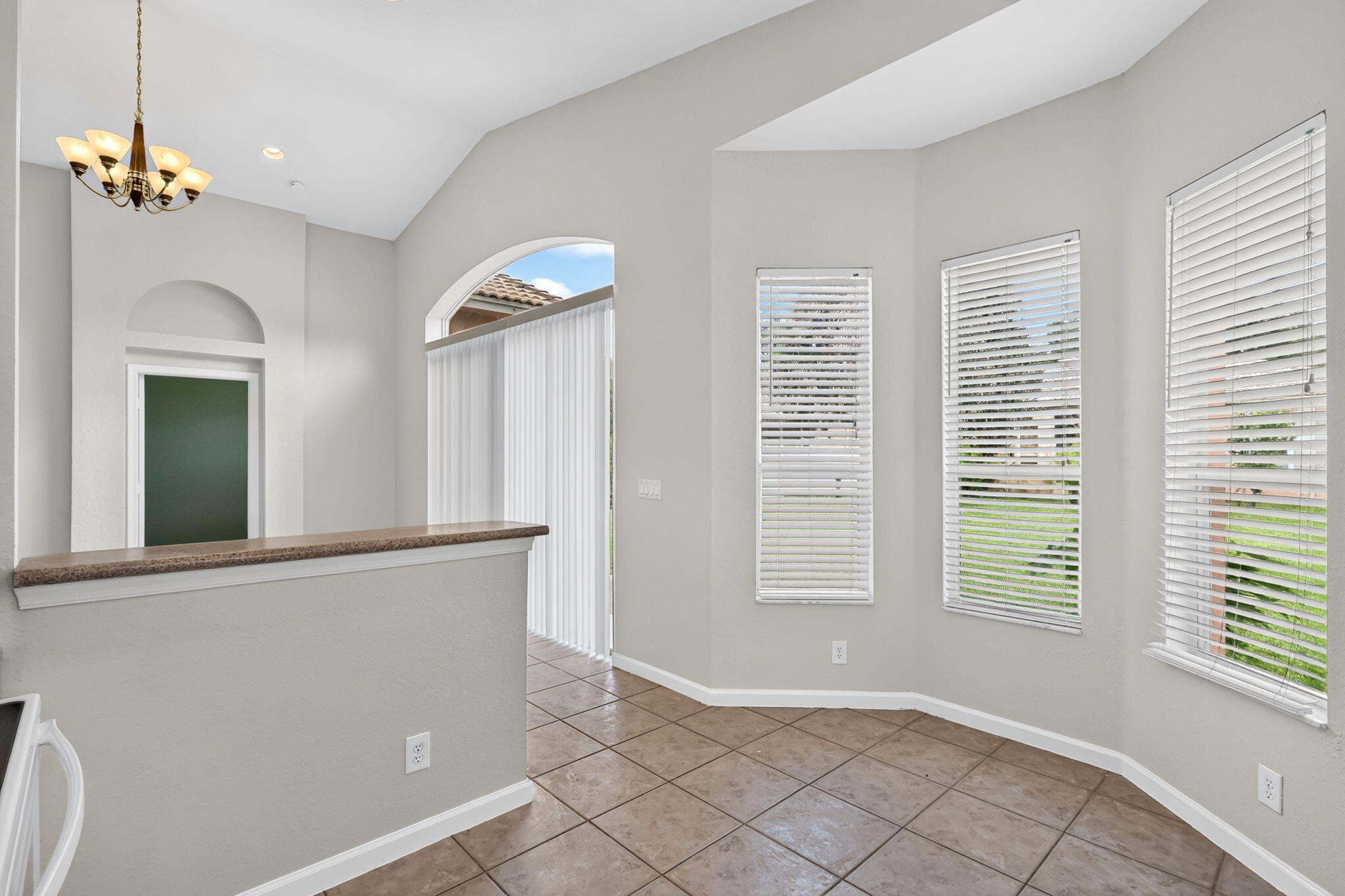 5614 Sunberry Circle Property Photo 12