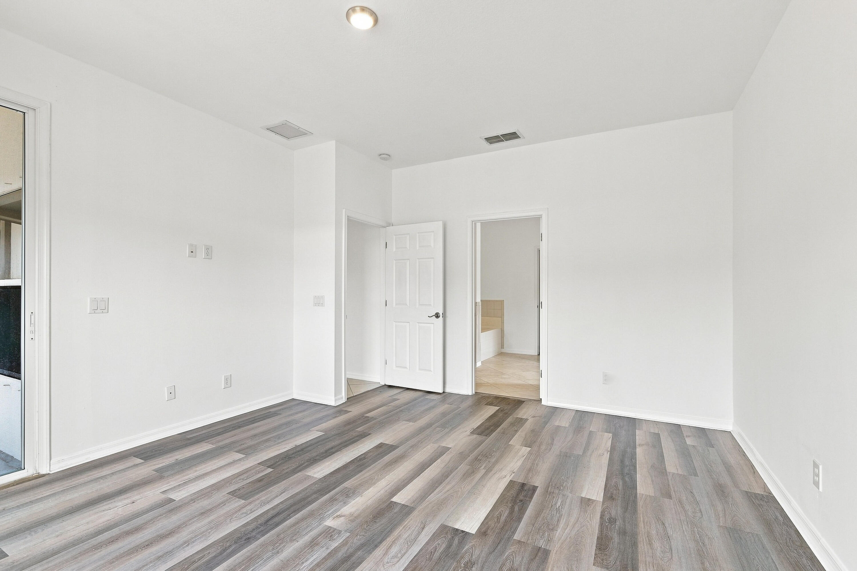1787 Sw Cameo Boulevard Property Photo 9