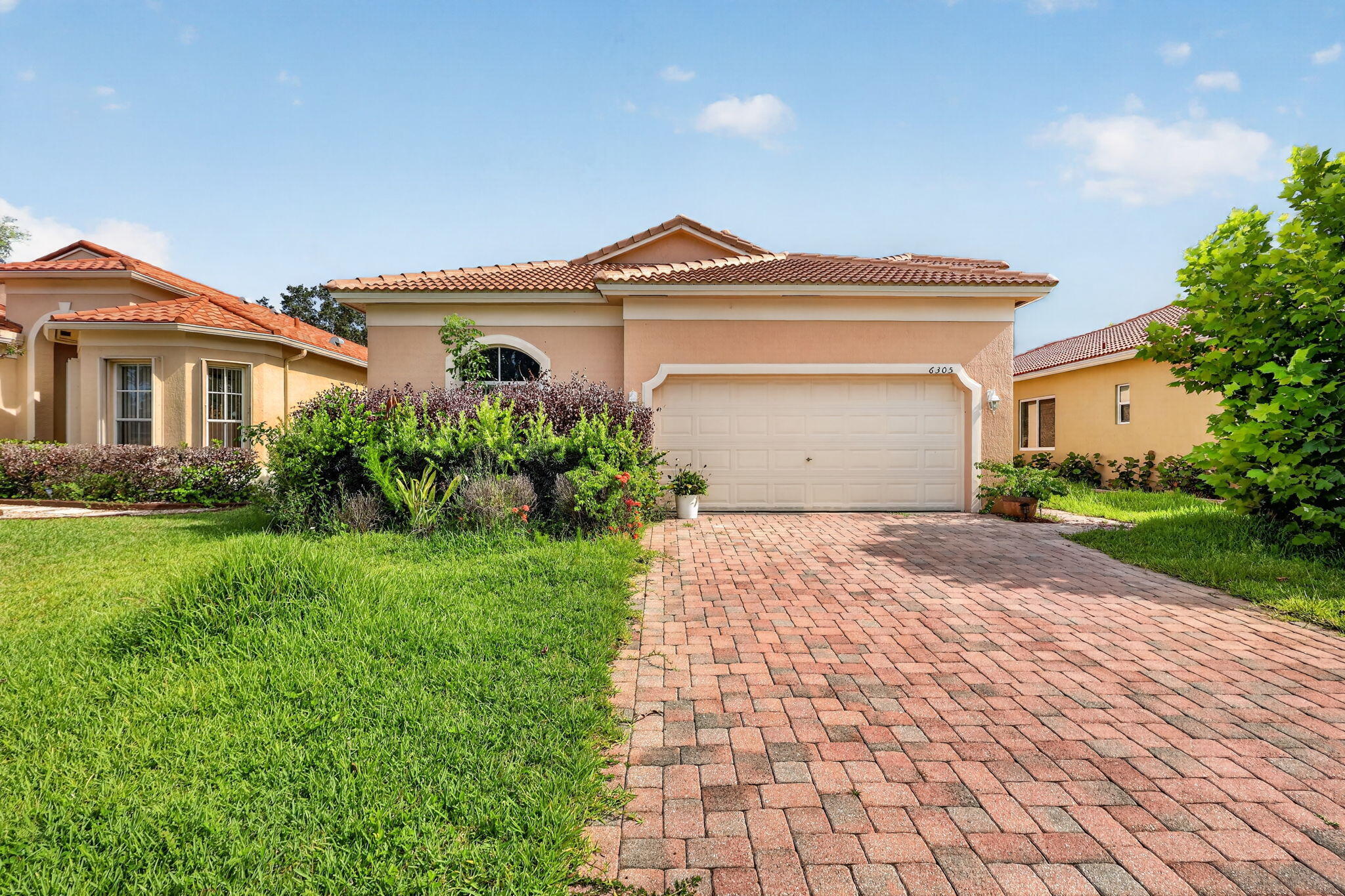 6305 SPRING LAKE Terrace Property Photo 1